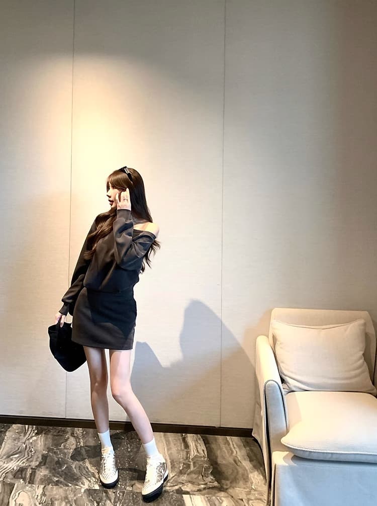 순수한 욕망 섹시함 몸매 가꾸기 오프숄더 후드티 드레스 프랑스식 루즈핏 슬림해 보이는 품격 디자인 센스 비스듬한 어깨 긴팔 치마 상세 이미지 13