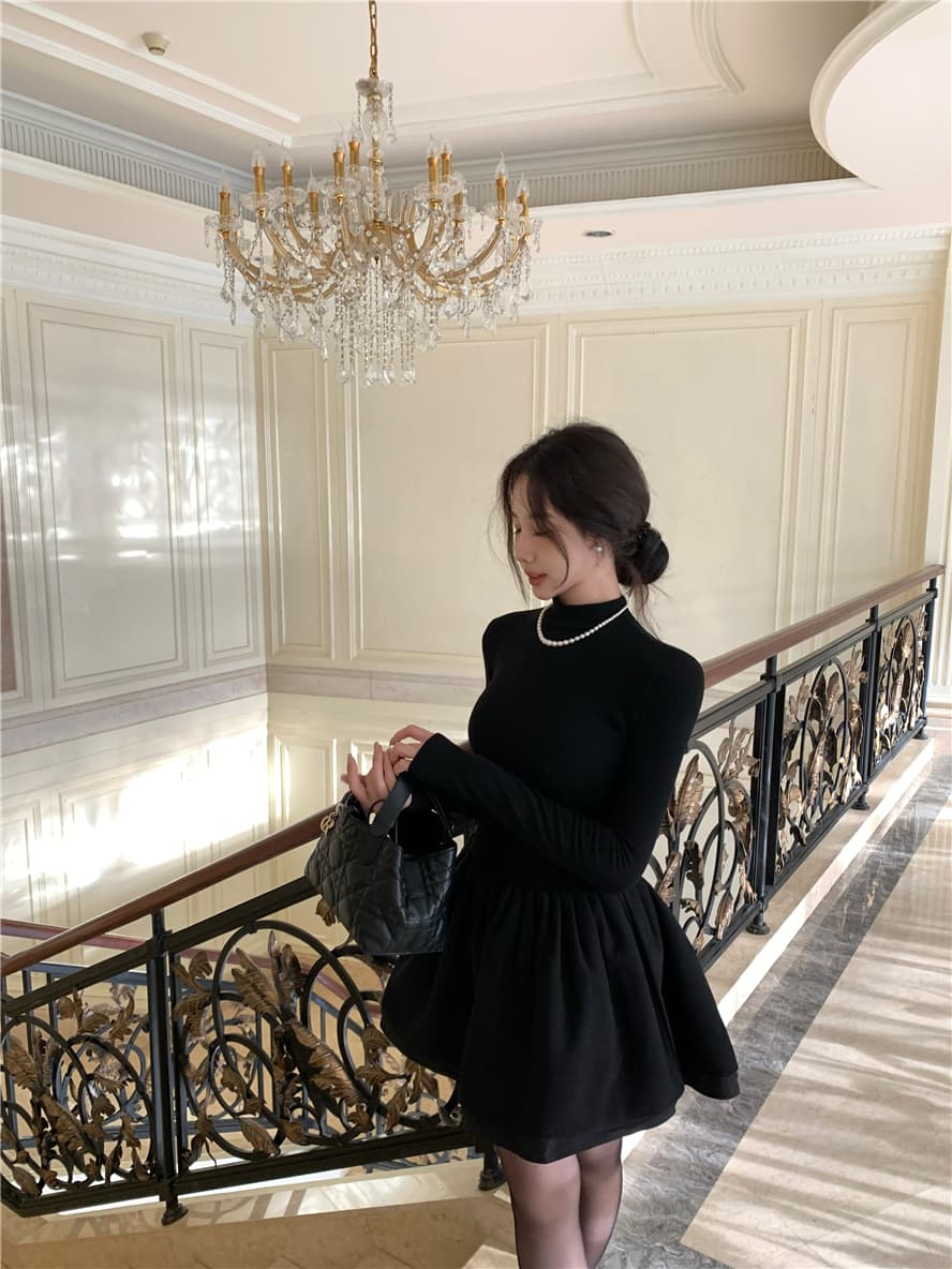 그는 벤 바람 검정색 반하이넥 긴팔 여성 드레스 봄 가을 겨울 새로운 인사이드 가져 가라. 허리 수축 한 마디 퍼프 짧은 치마 상세 이미지 4