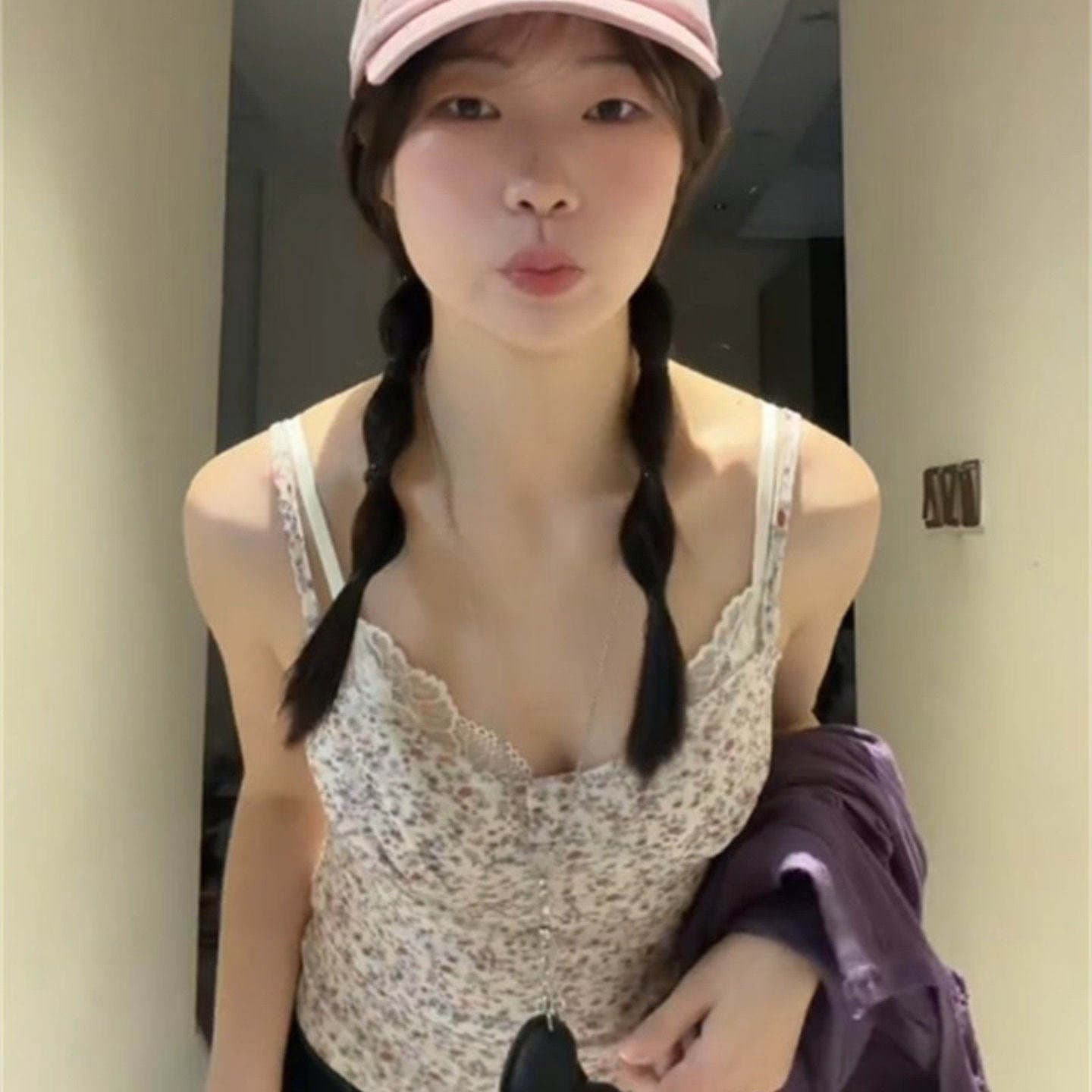 이중층 원단 주름 한 부서 꽃무늬 캐미솔 허리 수축 구덩이 기사 니트 오픈 가디건 분위기 센스 투피스 슈트 이미지 5