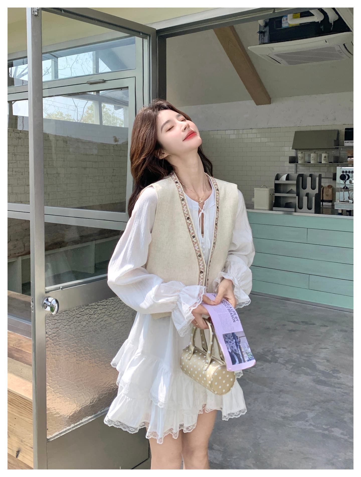 천 실크 주름 네리 참나무 늑골 분위기 센스 하프 열기 레이스업 나팔 소매 층 연꽃 잎 화이트 여성 드레스 상세 이미지 11