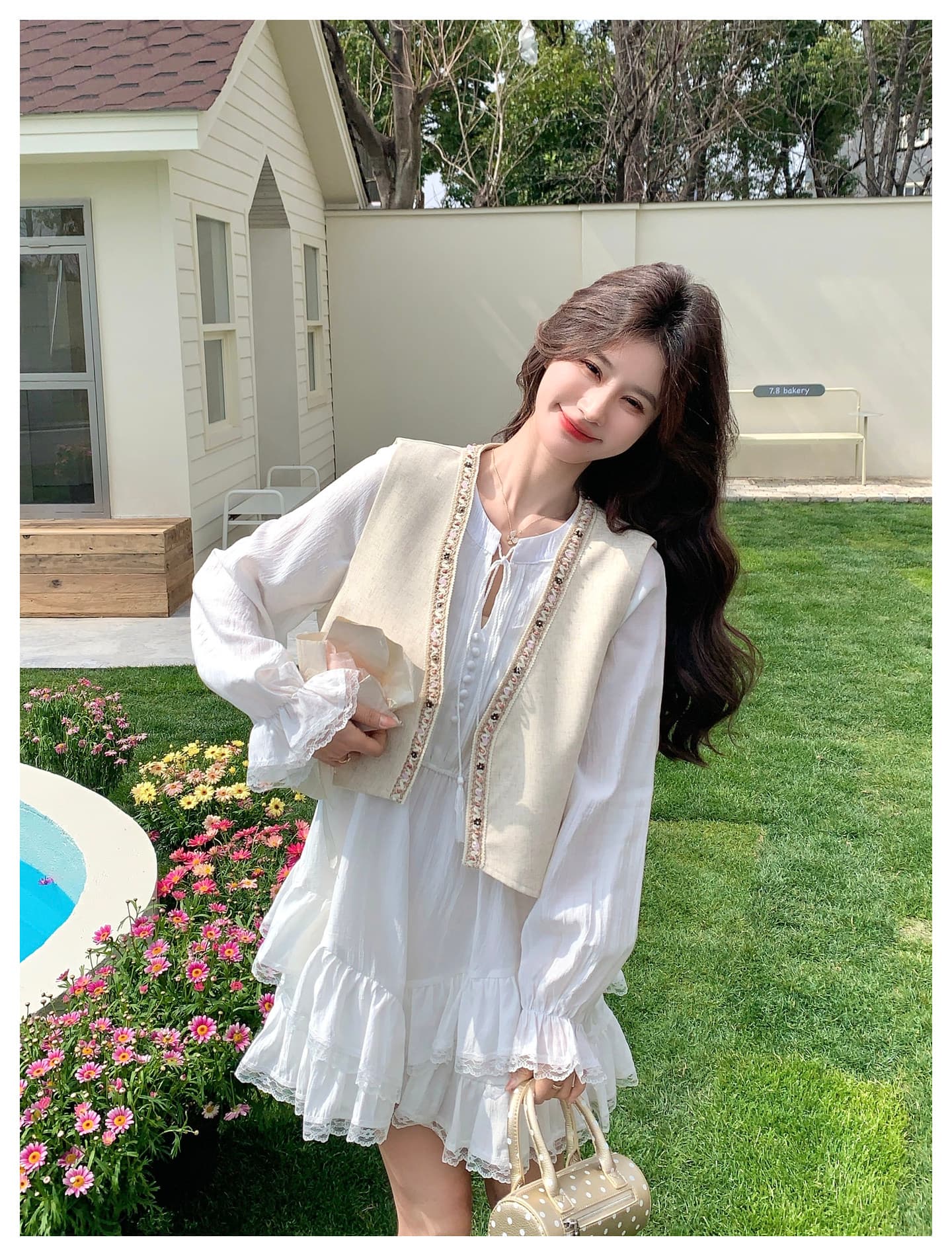 천 실크 주름 네리 참나무 늑골 분위기 센스 하프 열기 레이스업 나팔 소매 층 연꽃 잎 화이트 여성 드레스 상세 이미지 16