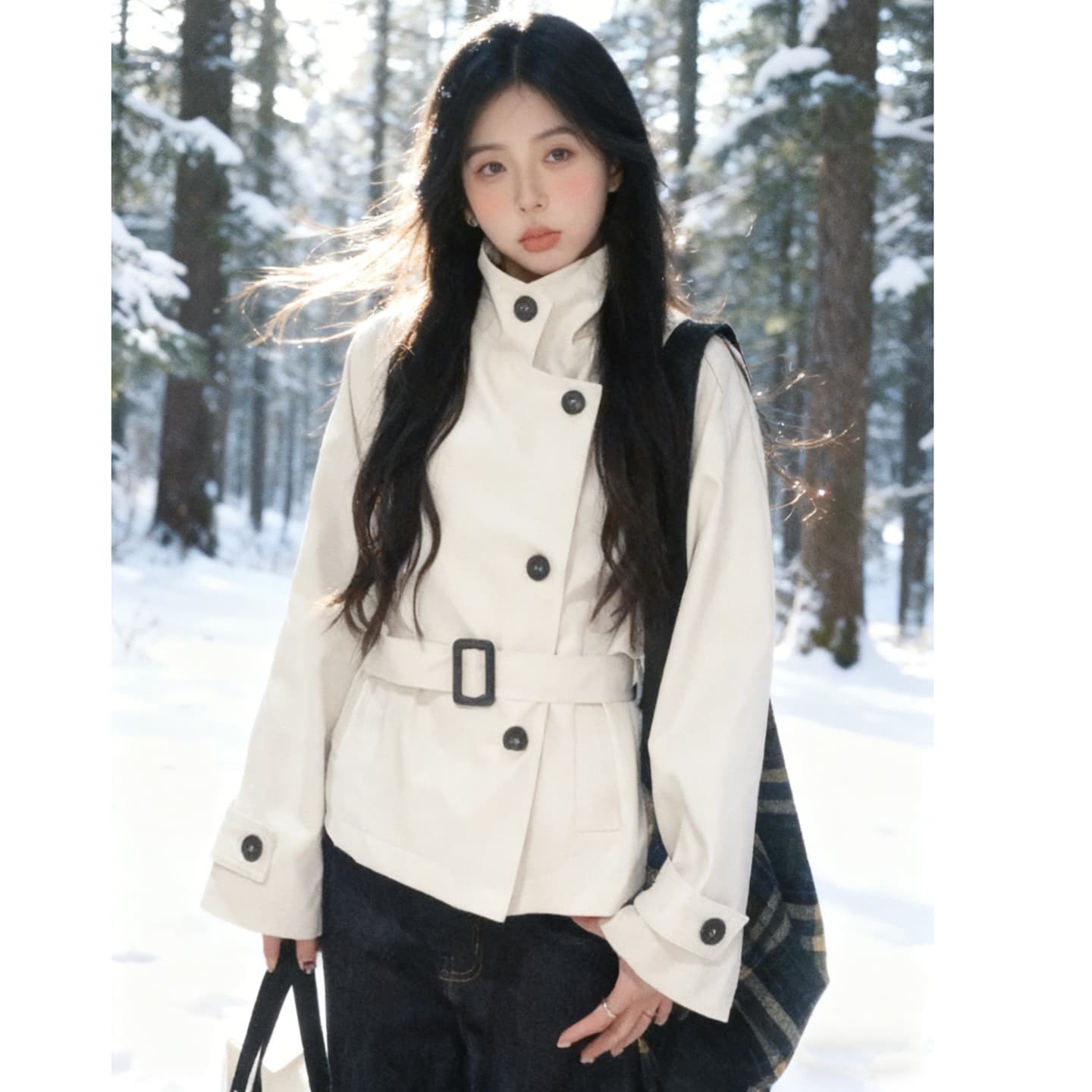 영국식 바람 스탠드 칼라 베이지 색 쇼트 스타일 바람막이 여성 허리 수축 슬림해 보이는 이중 버튼 벨트 재킷 디자인 센스 이미지 3