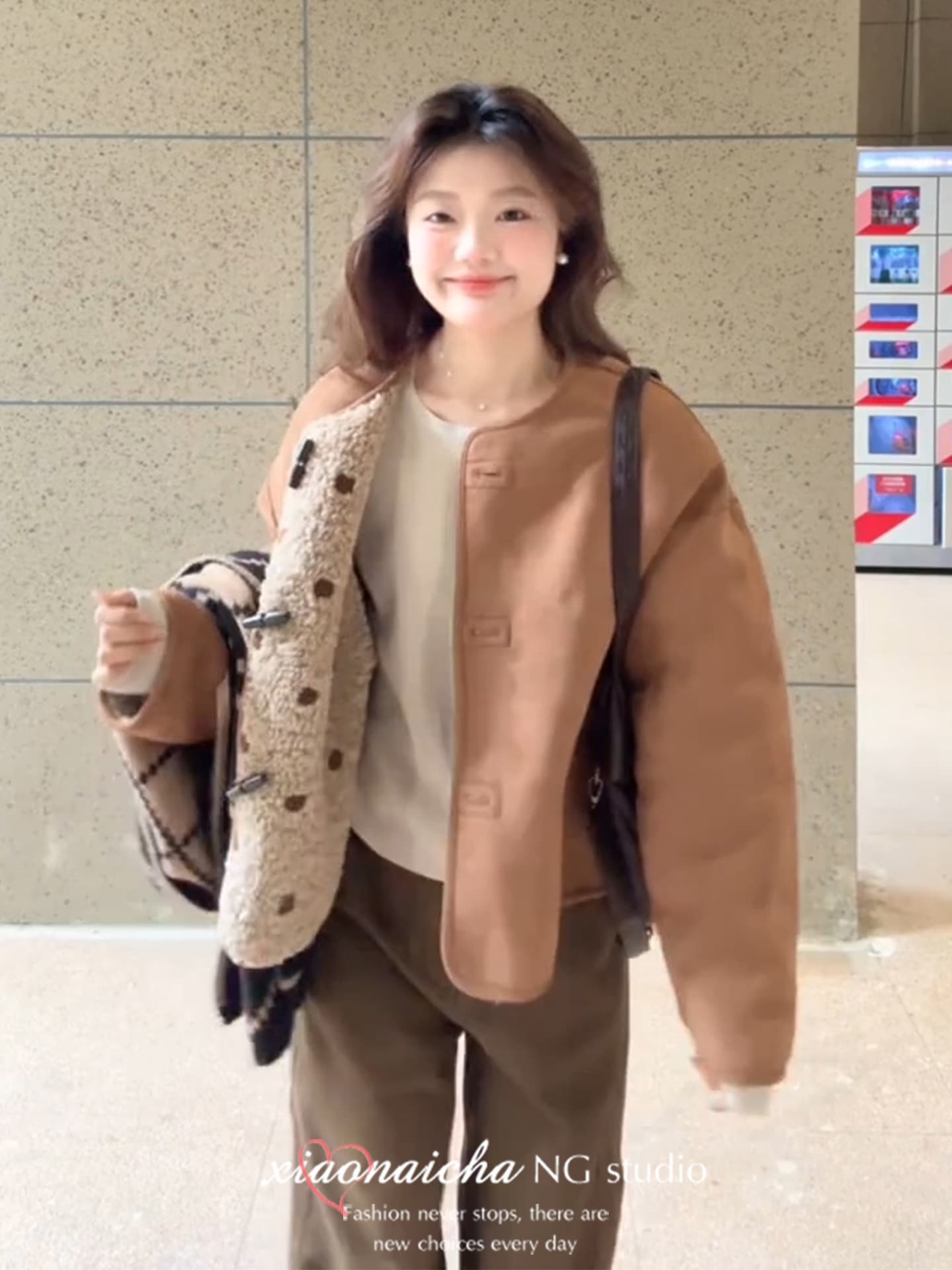 500 그램 양털 플리스 복합 스웨이드 수건 자수 법 하나 패션 두꺼움 맨위 도트 무늬 피모 하나 재킷 상세 이미지 6