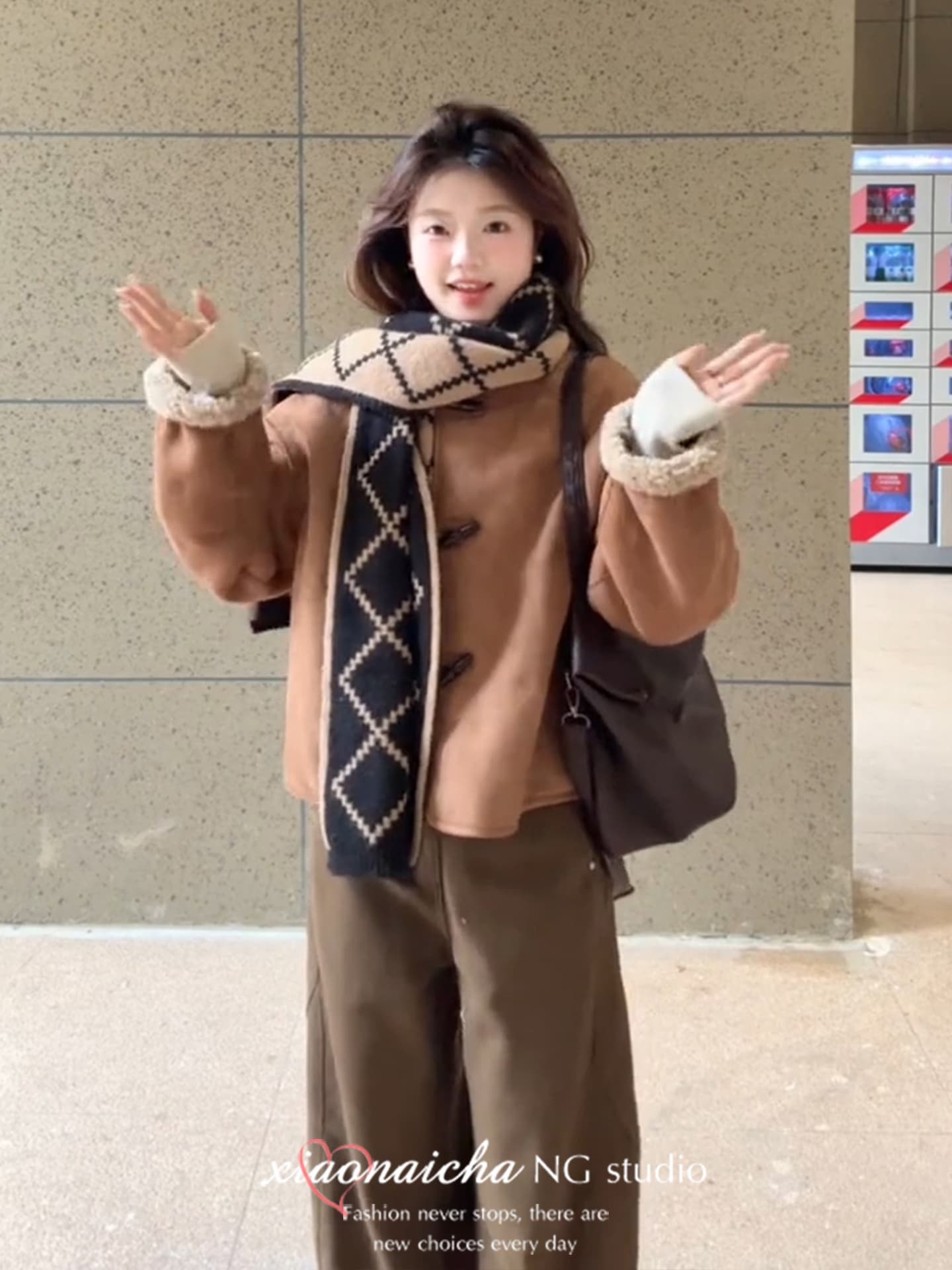 500 그램 양털 플리스 복합 스웨이드 수건 자수 법 하나 패션 두꺼움 맨위 도트 무늬 피모 하나 재킷 상세 이미지 7