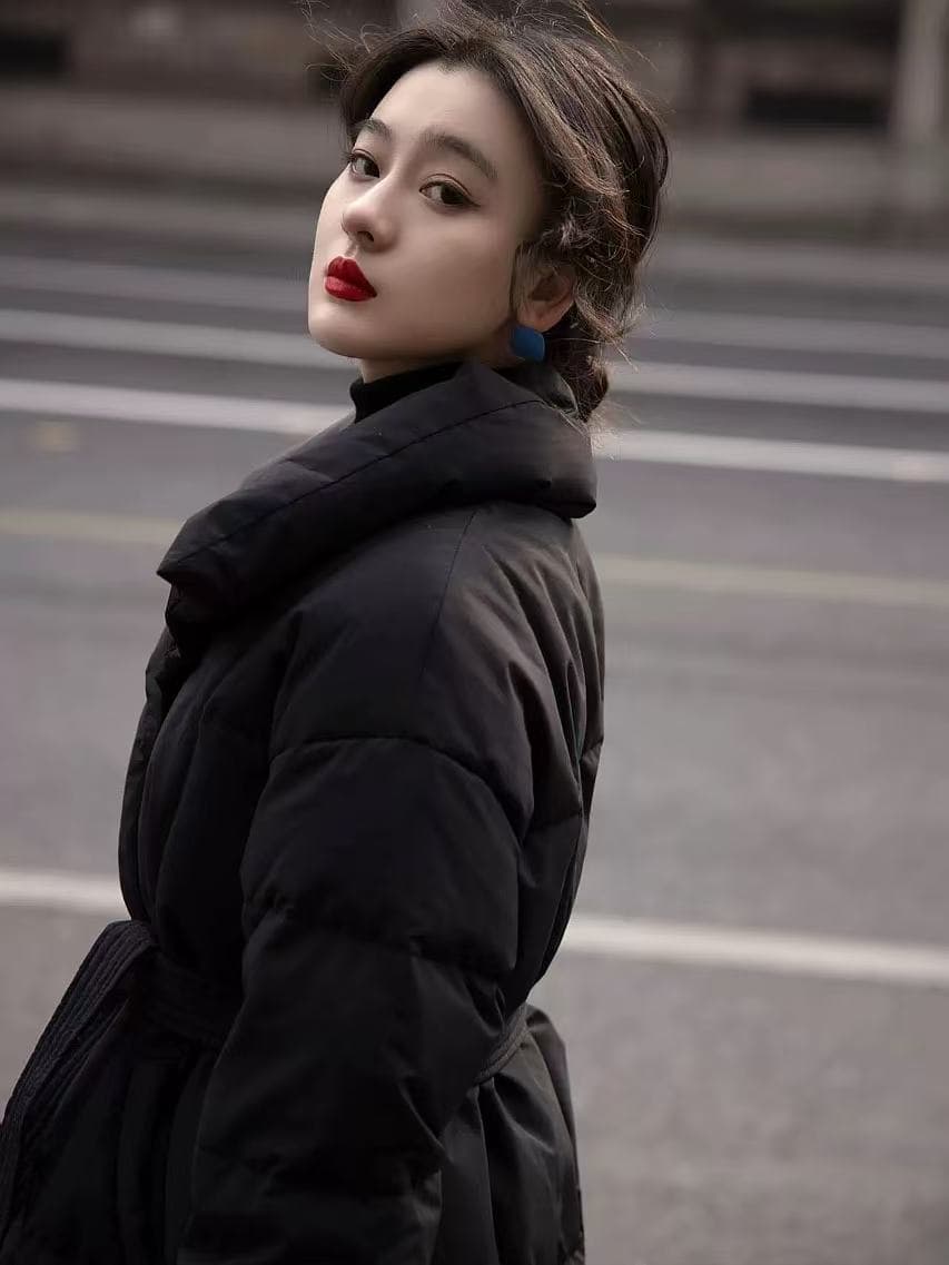 검정색 다운 재킷 작은 키 2026 겨울 새로운 한 허리 수축 패딩 재킷 면 의류 재킷 벨트 보내기 상세 이미지 3