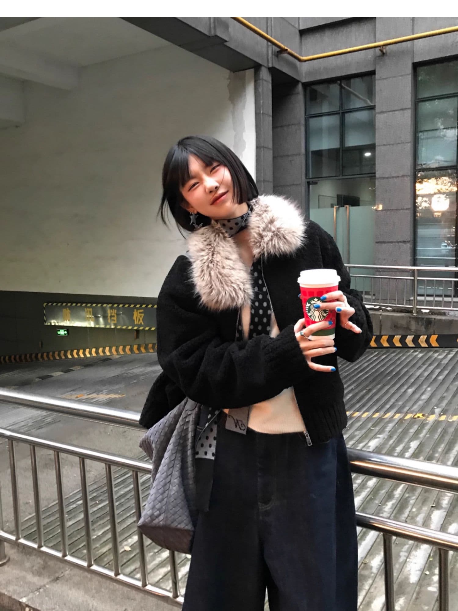 두꺼운 500 그램 양털 플리스 복합 스웨이드 큰 모피 칼라 하나 아메리칸 레트로 모피 칼라 두꺼운 긴팔 검정색 맨위 상세 이미지 3