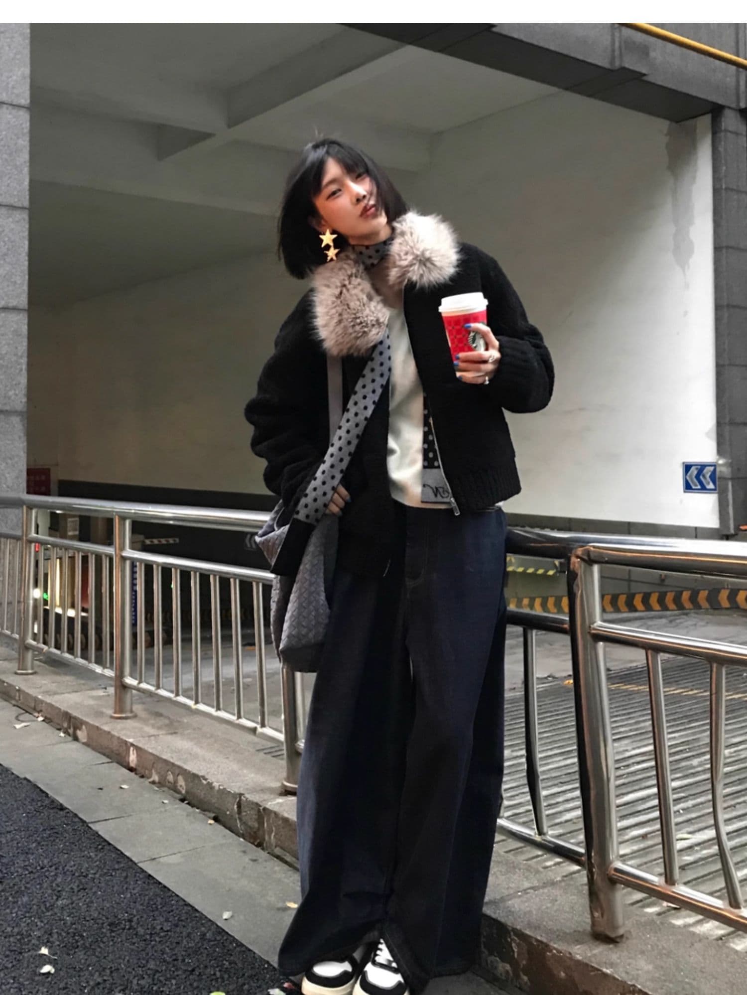 두꺼운 500 그램 양털 플리스 복합 스웨이드 큰 모피 칼라 하나 레트로 여성 가을 피모 하나 모방 양털 맨위 상세 이미지 7