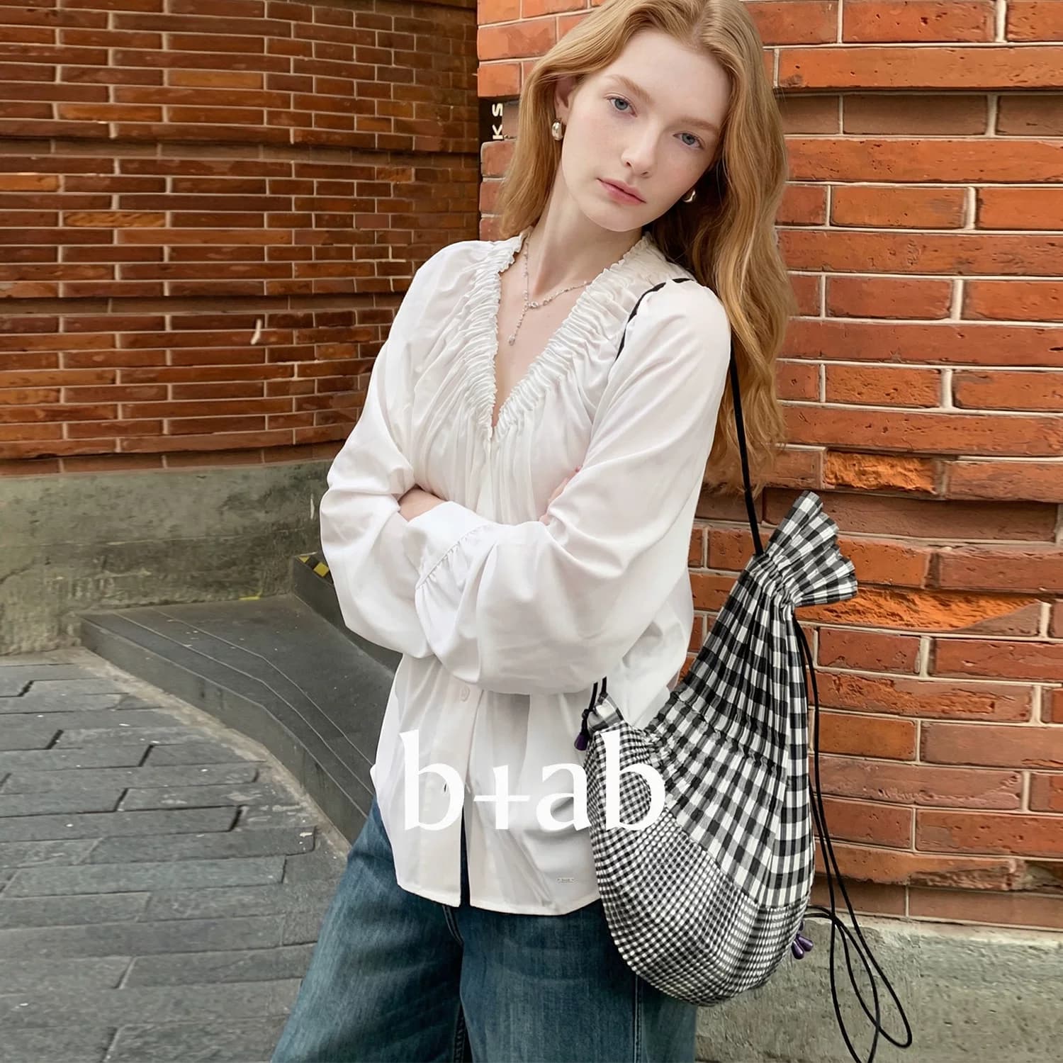 두꺼운 모래 워시 사선 무늬 원단 작은 대중 디자인 주름 v 칼라 프릴 거품 소매 긴팔 여성 셔츠 가을 이미지 4