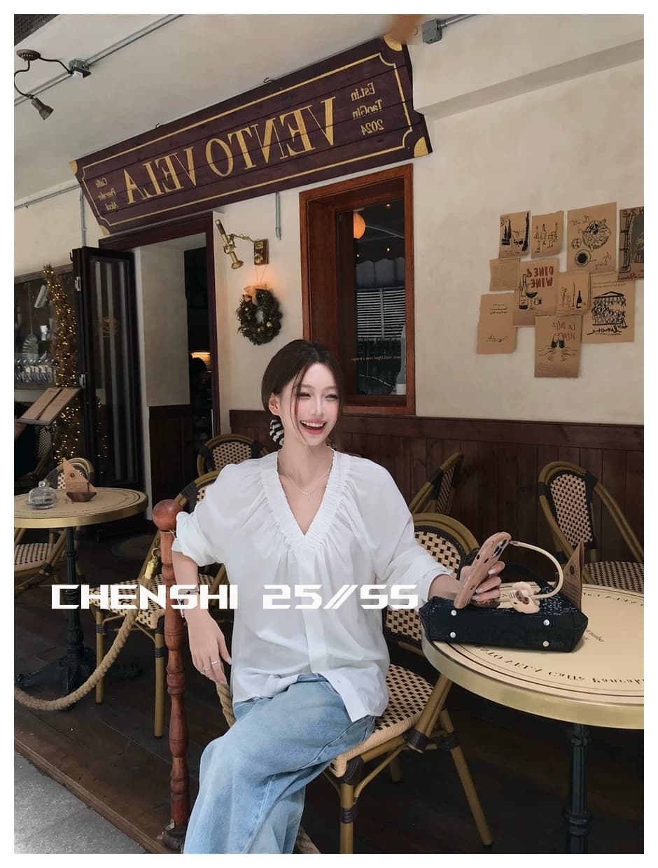 두꺼운 모래 워시 사선 무늬 원단 출퇴근 다용도 주름 v 칼라 프릴 거품 소매 싱글 줄 버튼 여성 셔츠 상세 이미지 3