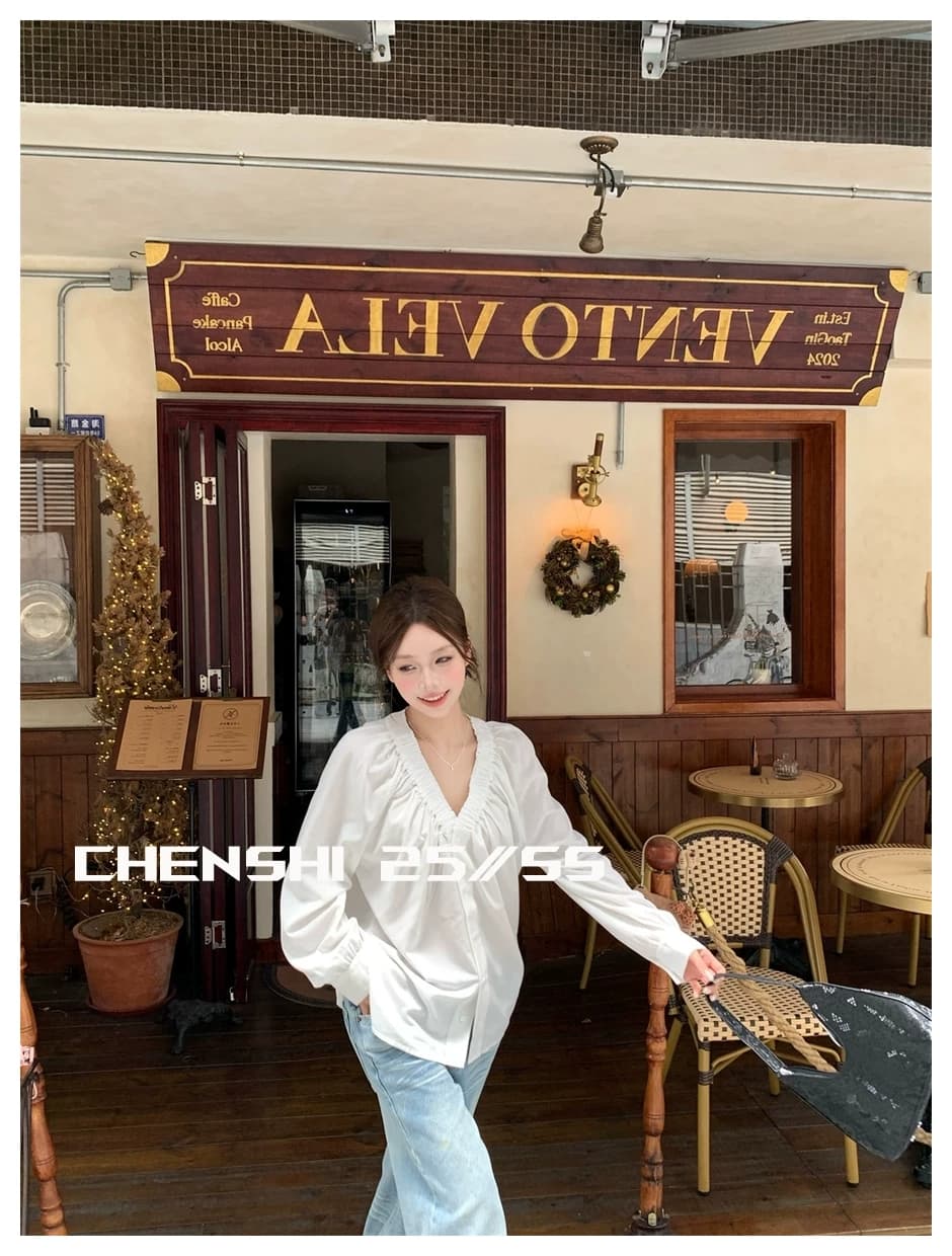 두꺼운 모래 워시 사선 무늬 원단 출퇴근 다용도 주름 v 칼라 프릴 거품 소매 싱글 줄 버튼 여성 셔츠 상세 이미지 9