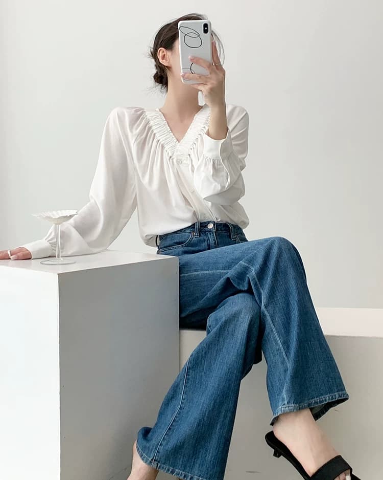 두꺼운 모래 워시 사선 무늬 원단 부드러운 품격 프릴 v 칼라 거품 소매 단색 싱글 줄 버튼 여성 셔츠 상세 이미지 14