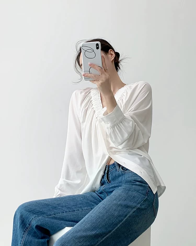 두꺼운 모래 워시 사선 무늬 원단 부드러운 품격 프릴 v 칼라 거품 소매 단색 싱글 줄 버튼 여성 셔츠 상세 이미지 25
