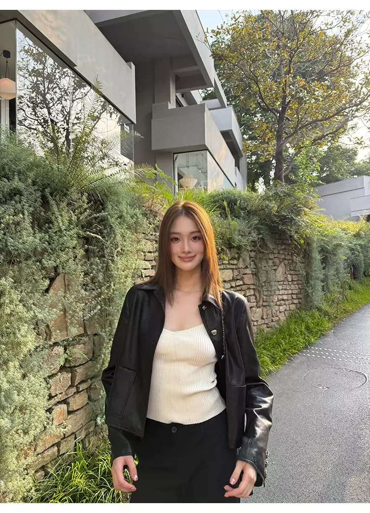 바보 빛 PU 가죽 원단 네리 작은 대중 빛 럭셔리 폴로 칼라 꽃 훈련 버클 쇼트 스타일 검정색 가죽 재킷 맨위 여성 가을 상세 이미지 27