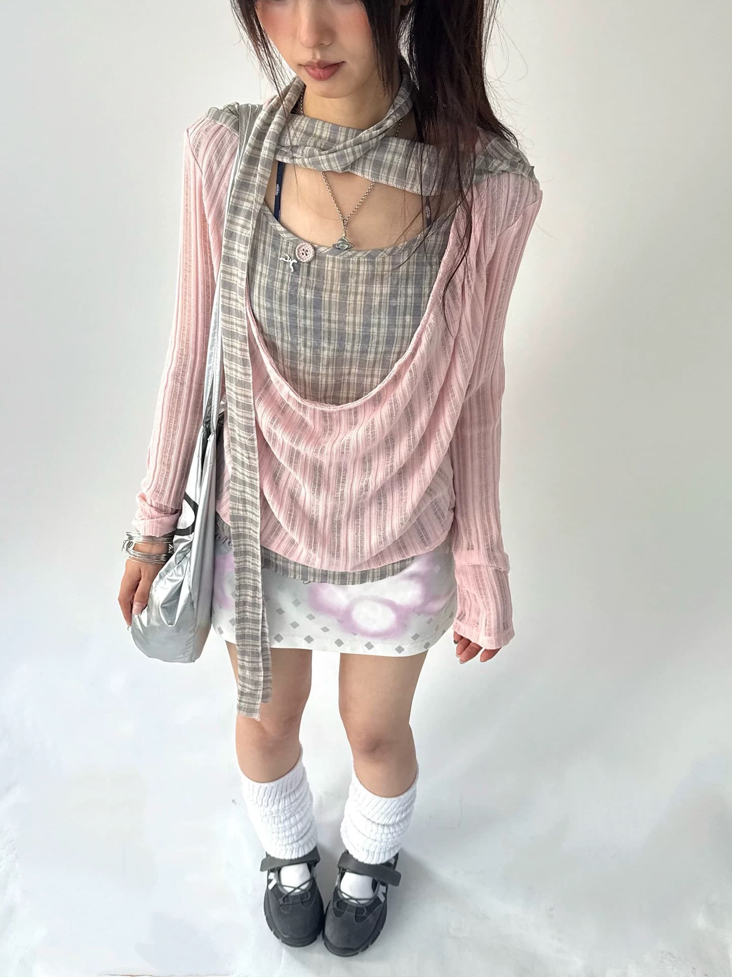 봄날 와일드 아름다움 나이 느긋한 한 부서 체크무늬 찢어진 부분 자외선 차단 페이크 레이어드 긴팔 맨위 따뜻한 안개 부드러운 분말 흔들다 칼라 상세 이미지 1