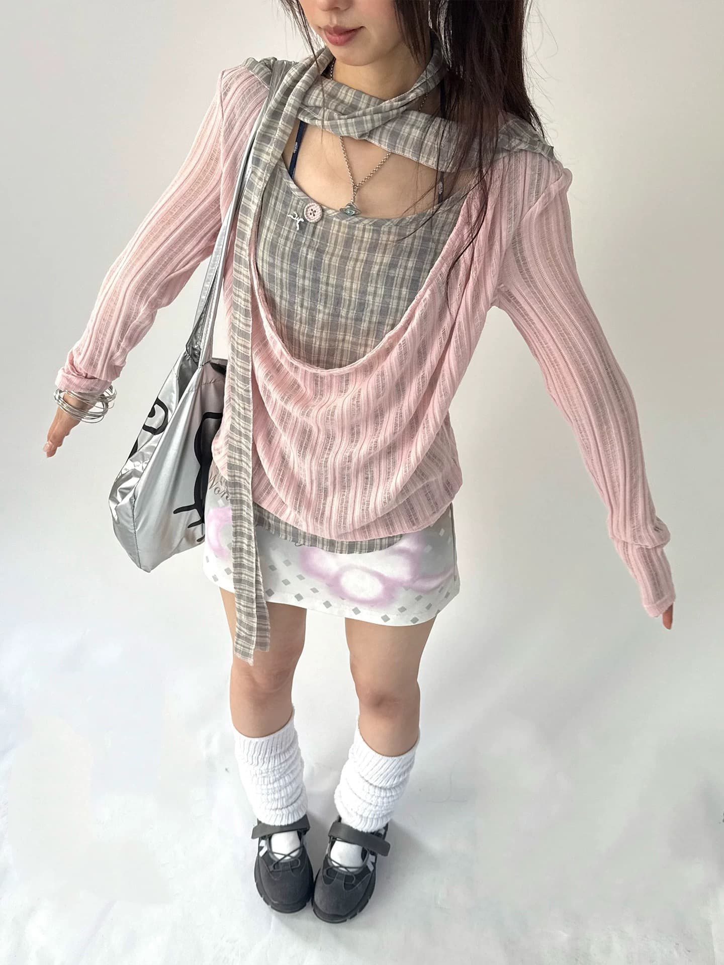 봄날 와일드 아름다움 나이 느긋한 한 부서 체크무늬 찢어진 부분 자외선 차단 페이크 레이어드 긴팔 맨위 따뜻한 안개 부드러운 분말 흔들다 칼라 상세 이미지 3
