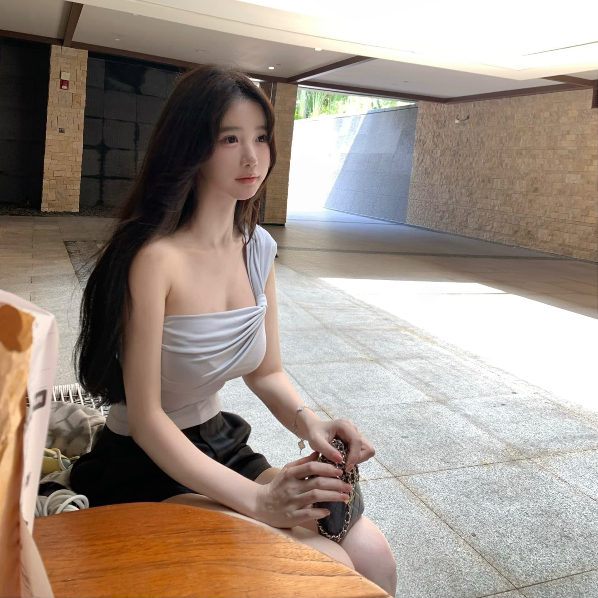 poet wong 한 남자 핵심 여신 t 뽕나무 누에 실크 아세트산 주간 실크 비스듬한 어깨 디자인 센스 한 첨부 된 의류 여름 상세 이미지 5
