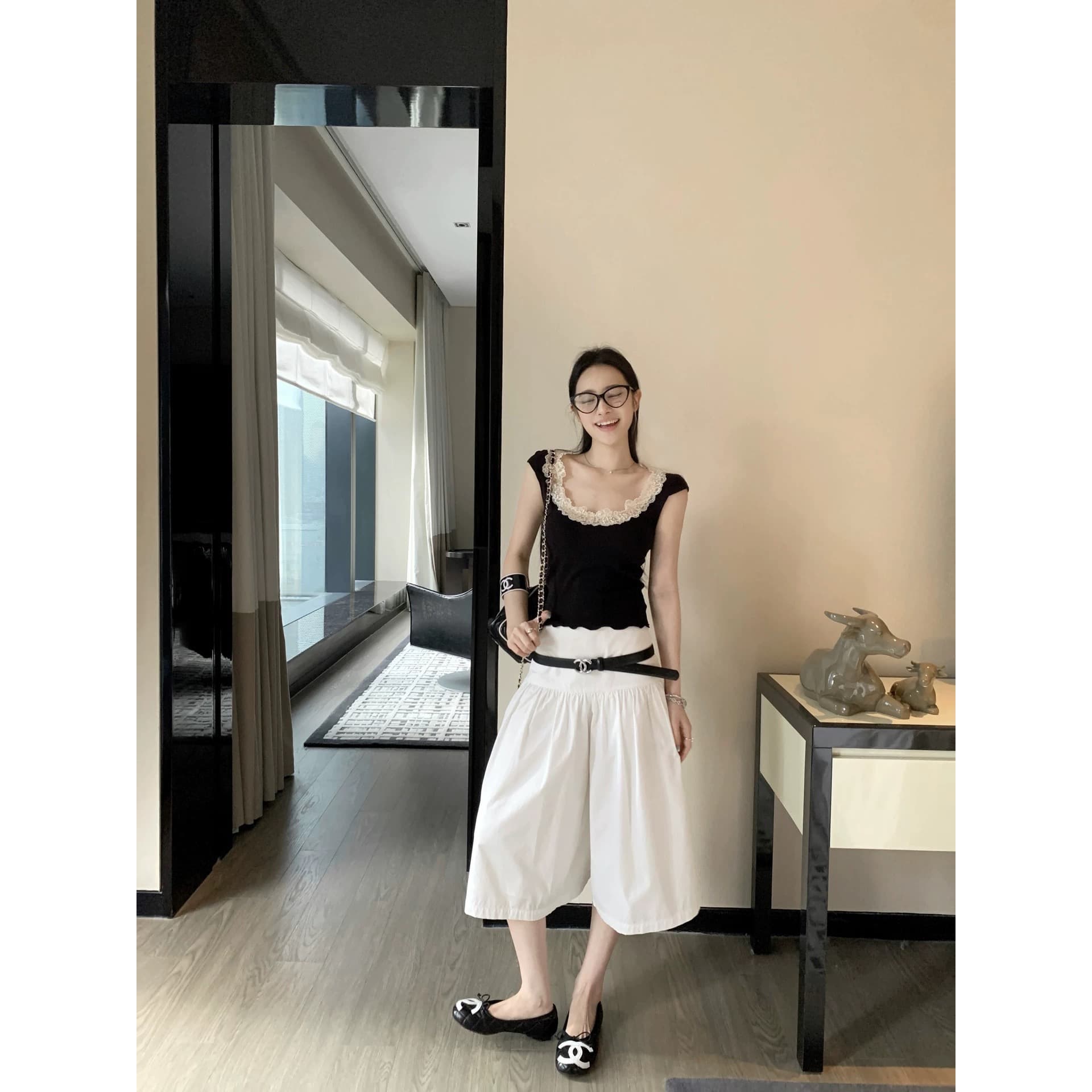 wuu2sweet 우 너무 달콤한 대 u 칼라 레이스 측면 반팔 티셔츠 여성 여름 몸매 가꾸기 슬림해 보이는 허리 수축 순수한 욕망 맨위 상세 이미지 5