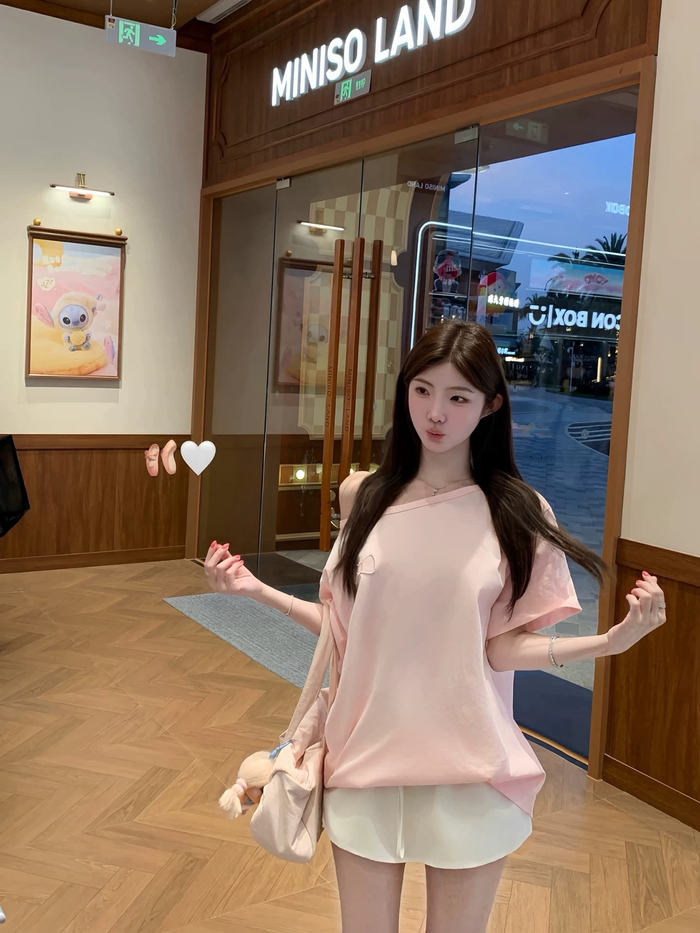 화이트 워터 여성 소녀 나비 매듭 보트넥 순면 가을 어깨 티셔츠 여성 여름 루즈핏 한 부서 나비 자수 맨위 상세 이미지 2
