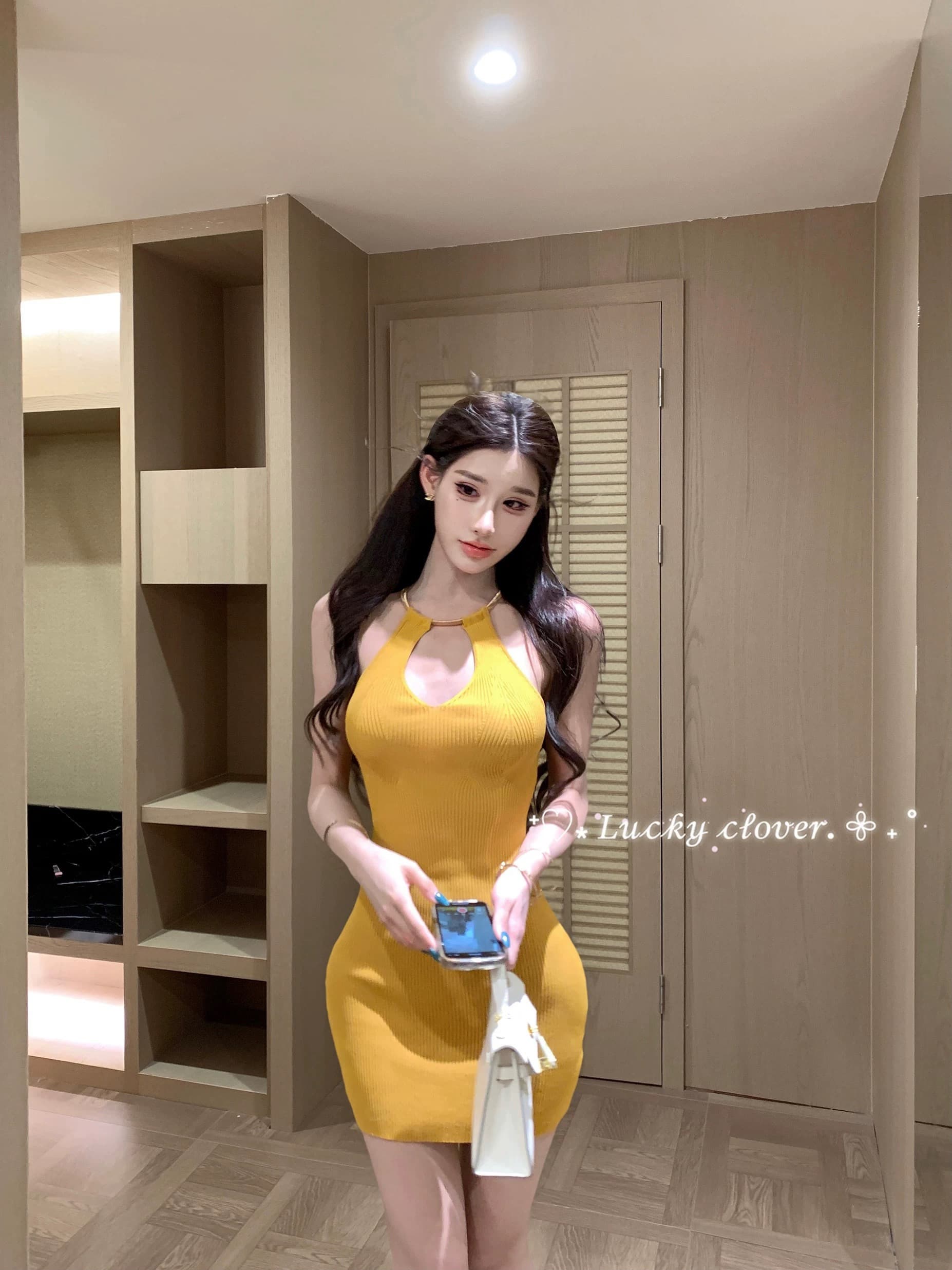 먼지 덩 덩 니트 행침 목 여성 드레스 2026 여름 새로운 섹시함 홀로우 아웃 타이트 스커트 허리 수축 치마 상세 이미지 2