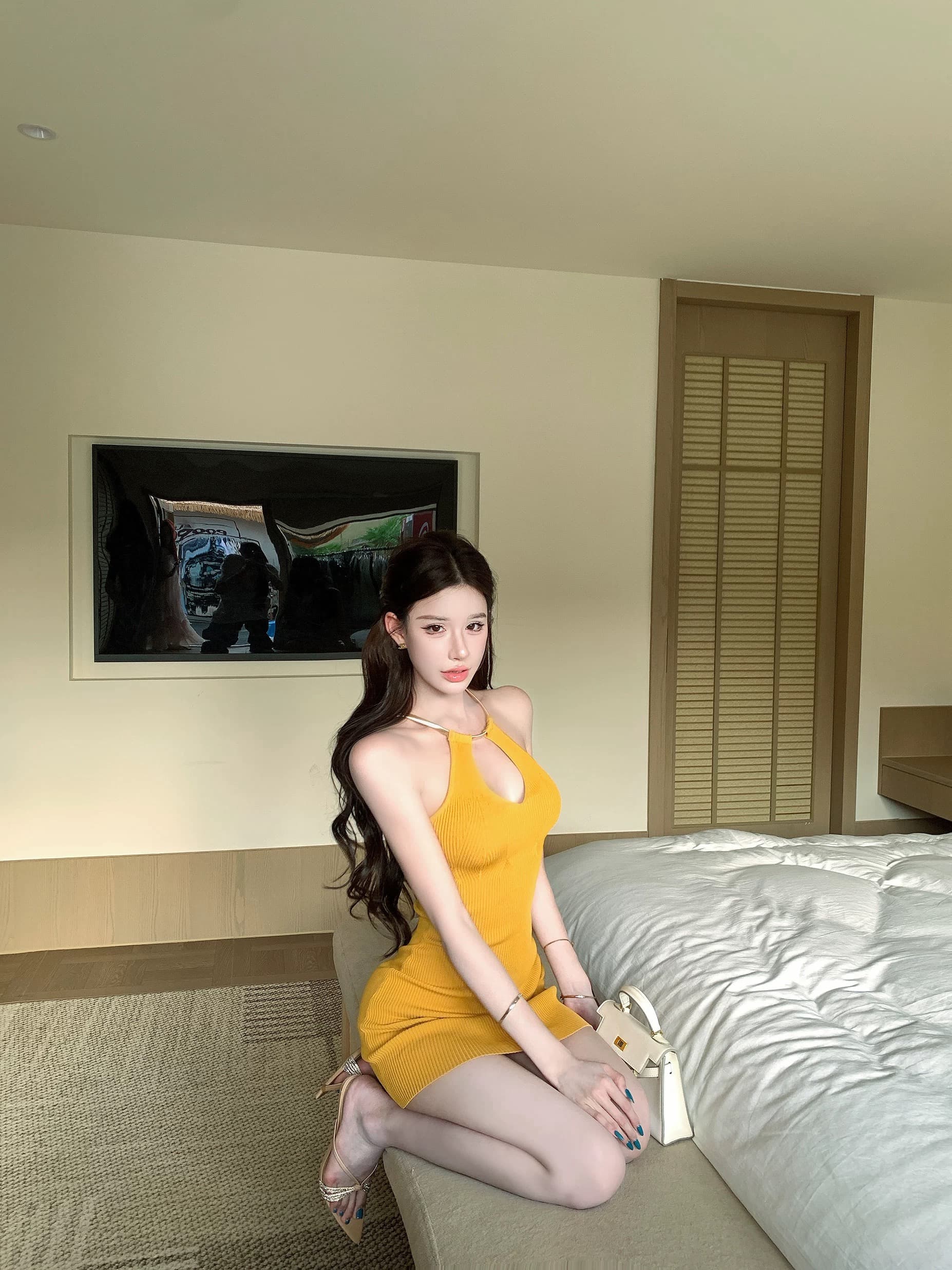 먼지 덩 덩 니트 행침 목 여성 드레스 2026 여름 새로운 섹시함 홀로우 아웃 타이트 스커트 허리 수축 치마 상세 이미지 3