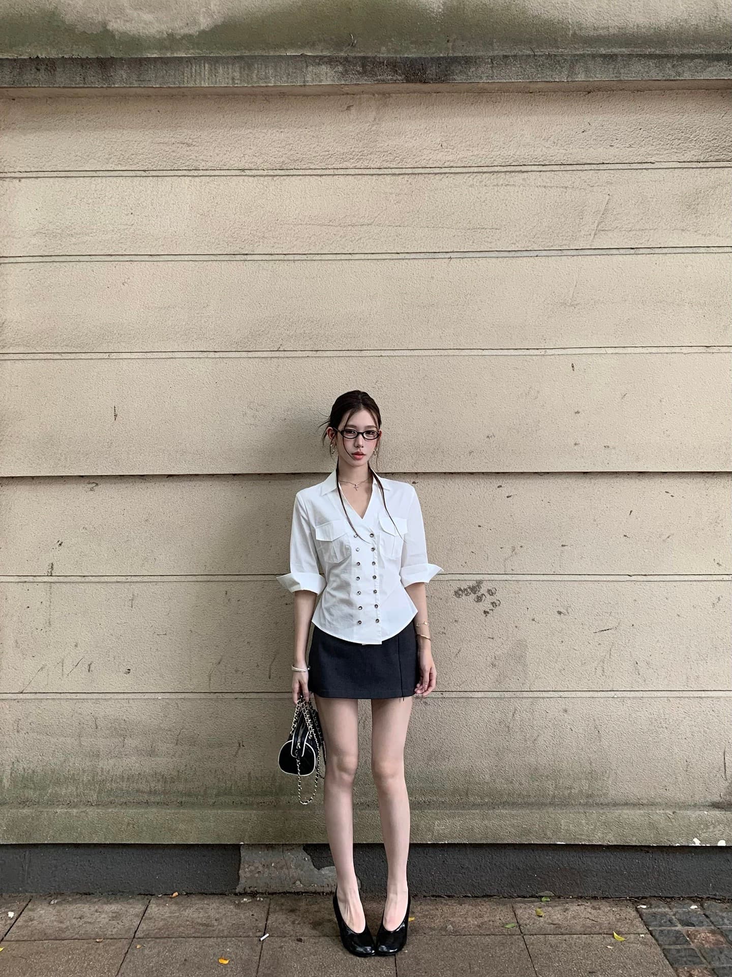 레드 맨 파빌리온 화이트 셔츠 여자 2026 새로운 여름 프랑스식 사소한 아름다운 맨위 허리 수축 몸매 가꾸기 셔츠 여성 상세 이미지 4