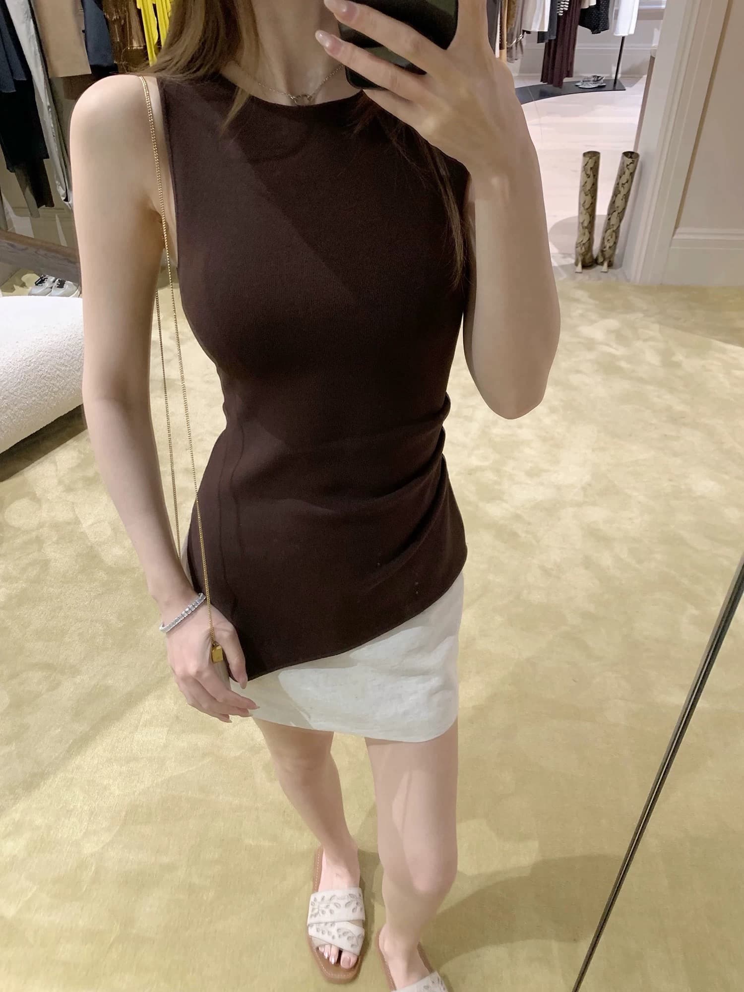 madofit Madou rachel 파리 일러스트레이션 도시 lady 센스 슬림해 보이는 핀치 Pleat 측면 트임 조끼 이미지 3