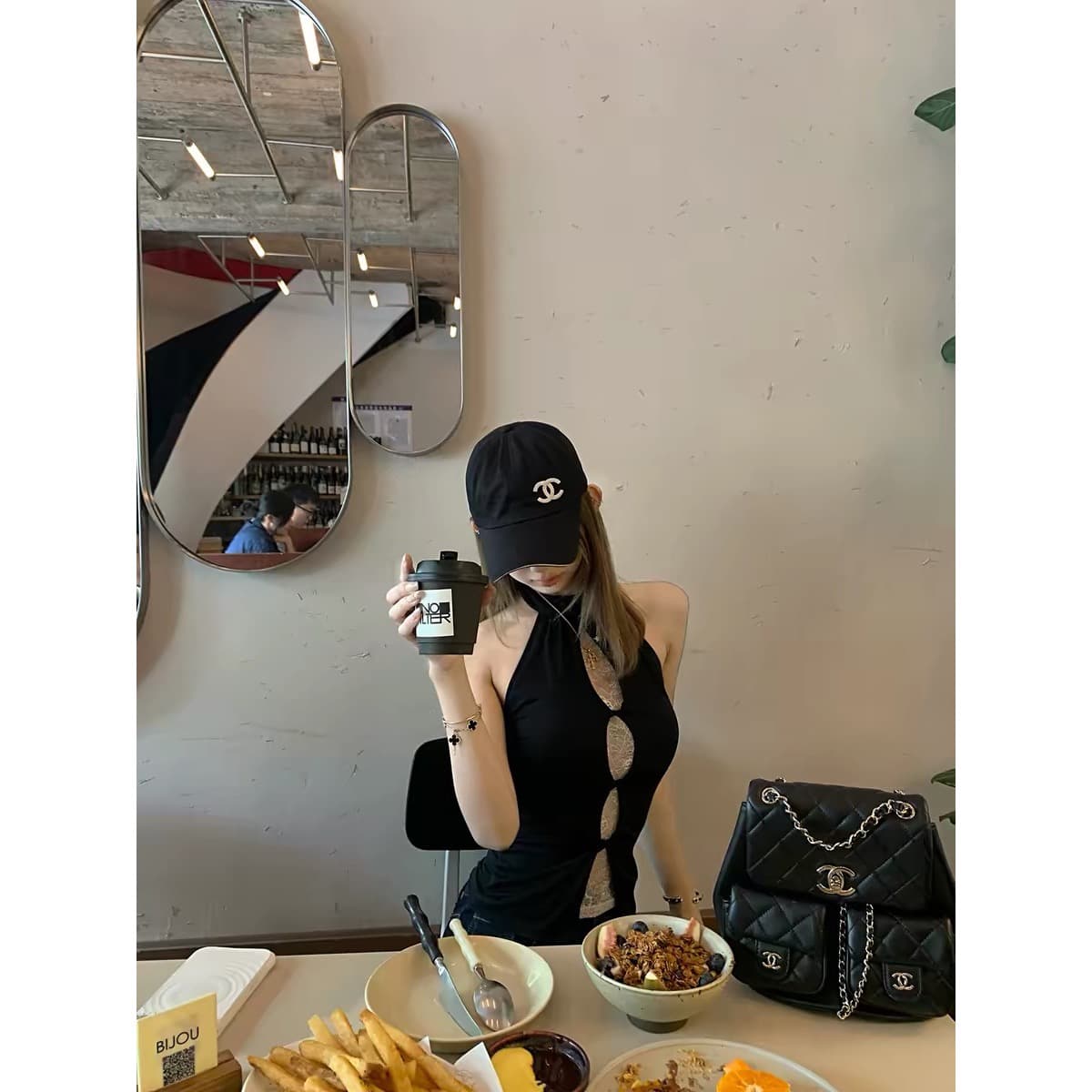 tongiiuu 벤 마치 핫걸 페이크 레이어드 레이스 홀로우 아웃 비틀림 행침 목 니트 조끼 여성 몸매 가꾸기 맨위 이미지 5