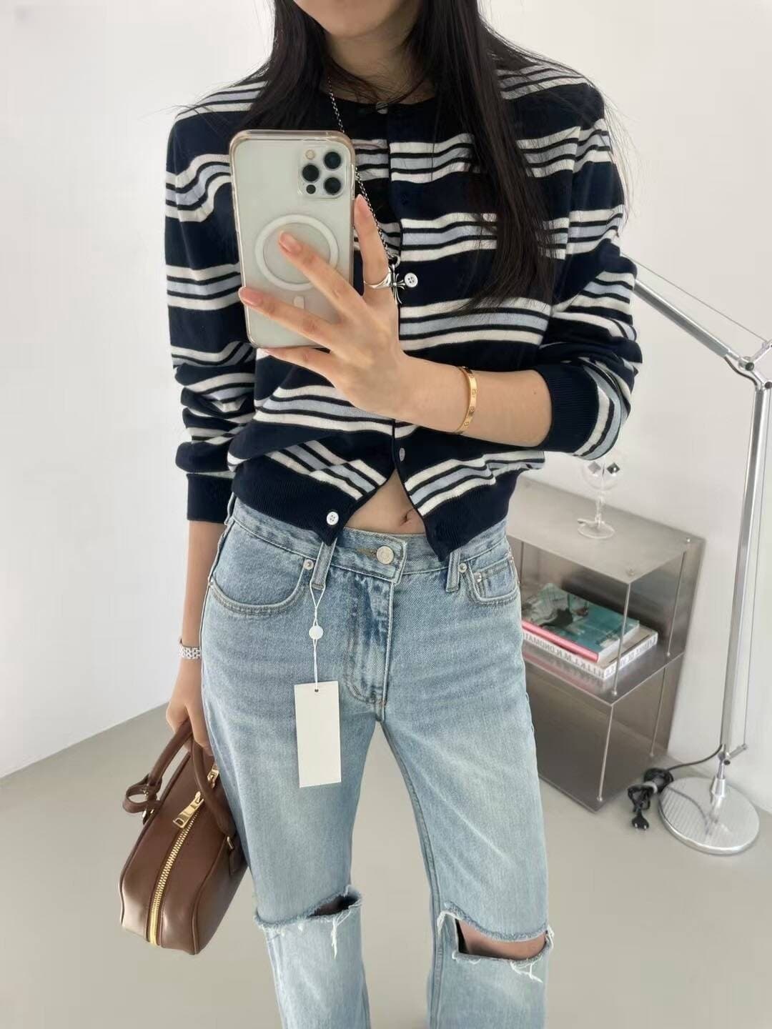 chic 한국 새로운 배색 스트라이프 라운드 넥 부서 버클 부드러운 니트 오픈 가디건 스트라이프 스웨터 이른 가을 여성 상세 이미지 7