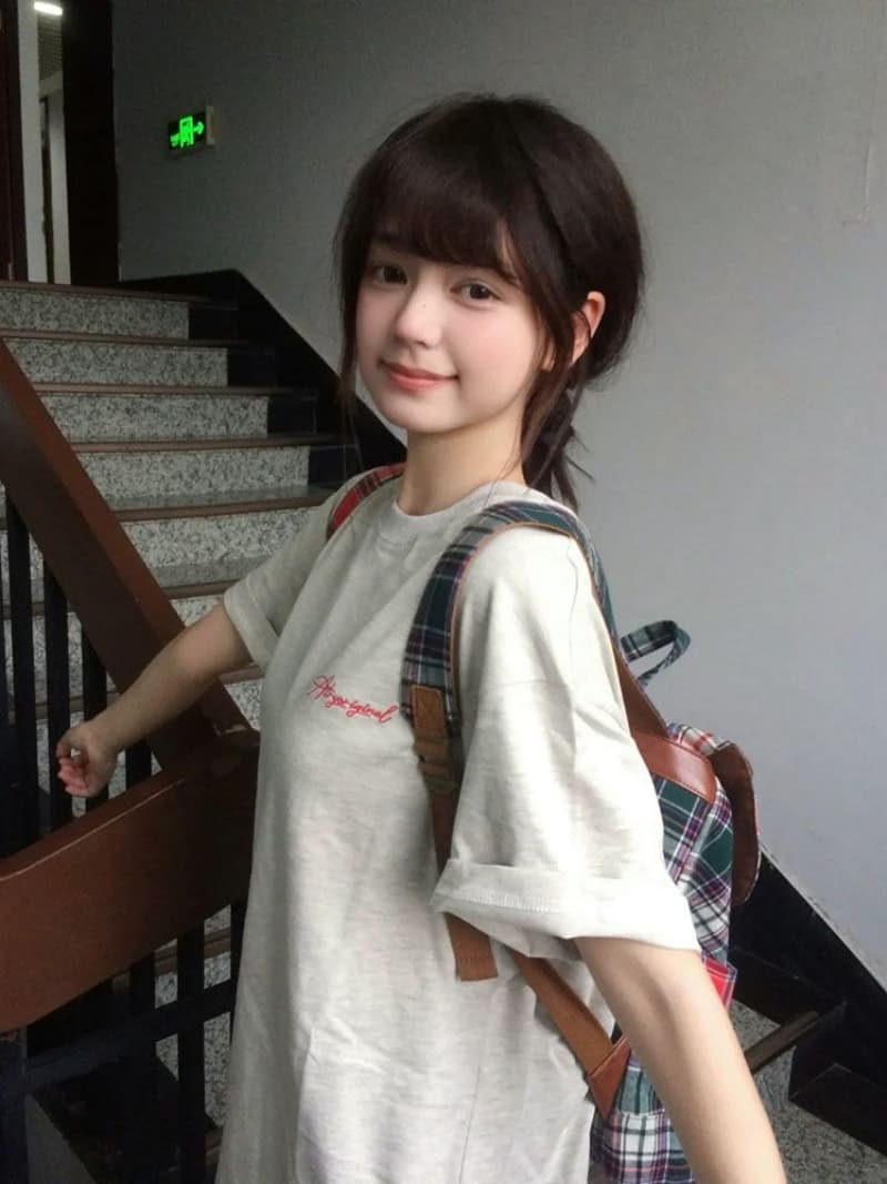 순면 240 그램 원본 자수 품질 업그레이드 아메리칸 루즈핏 반팔 티셔츠 맨위 여성 패션 다용도 디자인 센스 이미지 2