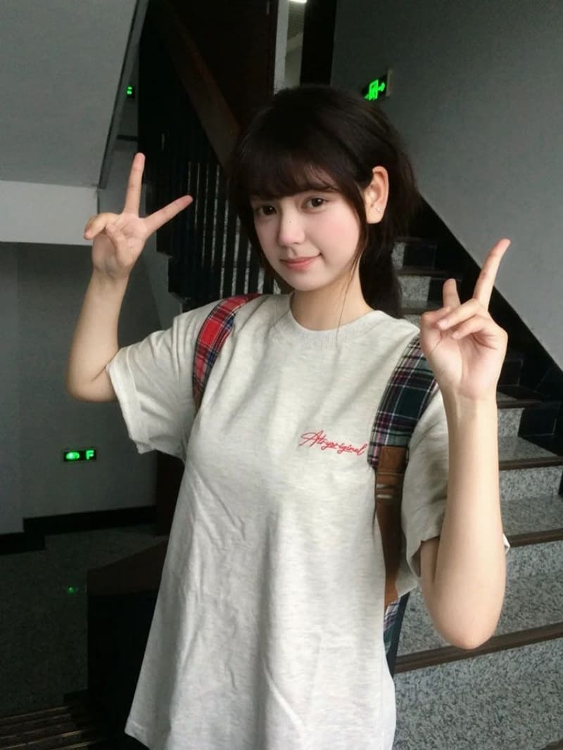 순면 240 그램 원본 자수 품질 업그레이드 아메리칸 루즈핏 반팔 티셔츠 맨위 여성 패션 다용도 디자인 센스 상세 이미지 3