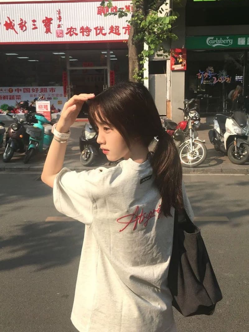 순면 240 그램 원본 자수 품질 업그레이드 아메리칸 루즈핏 반팔 티셔츠 맨위 여름 여성 디자인 다용도 잘 생긴 이미지 2