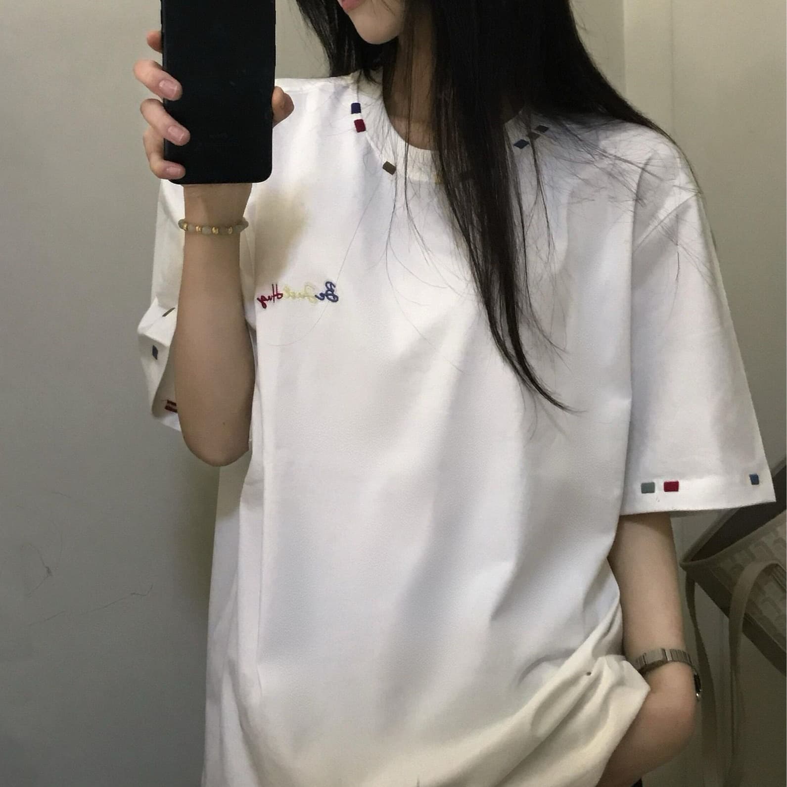 순면 240 그램 원본 자수 품질 업그레이드 여름 폭발 캐주얼 미니멀리즘 바람 루즈핏 디자인 반팔 티셔츠 여성 이미지 5