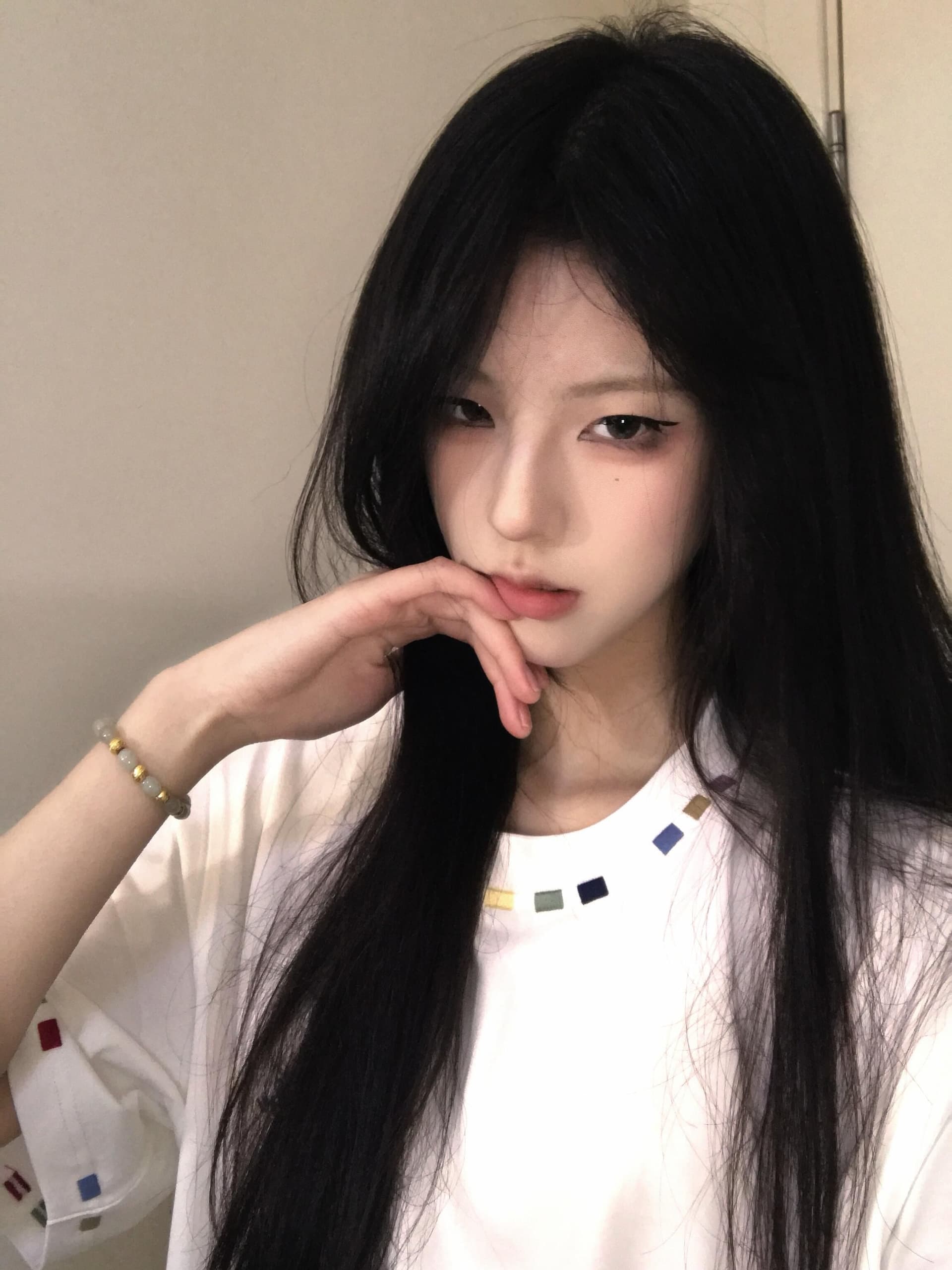 순면 240 그램 원본 자수 품질 업그레이드 여름 폭발 캐주얼 미니멀리즘 바람 루즈핏 디자인 반팔 티셔츠 여성 상세 이미지 3
