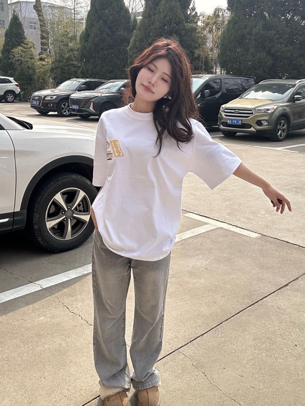 순면 240 그램 원본 자수 품질 업그레이드 다용도 루즈핏 라운드 넥 불꽃놀이 알파벳 디자인 반팔 티셔츠 여성 상세 이미지 6