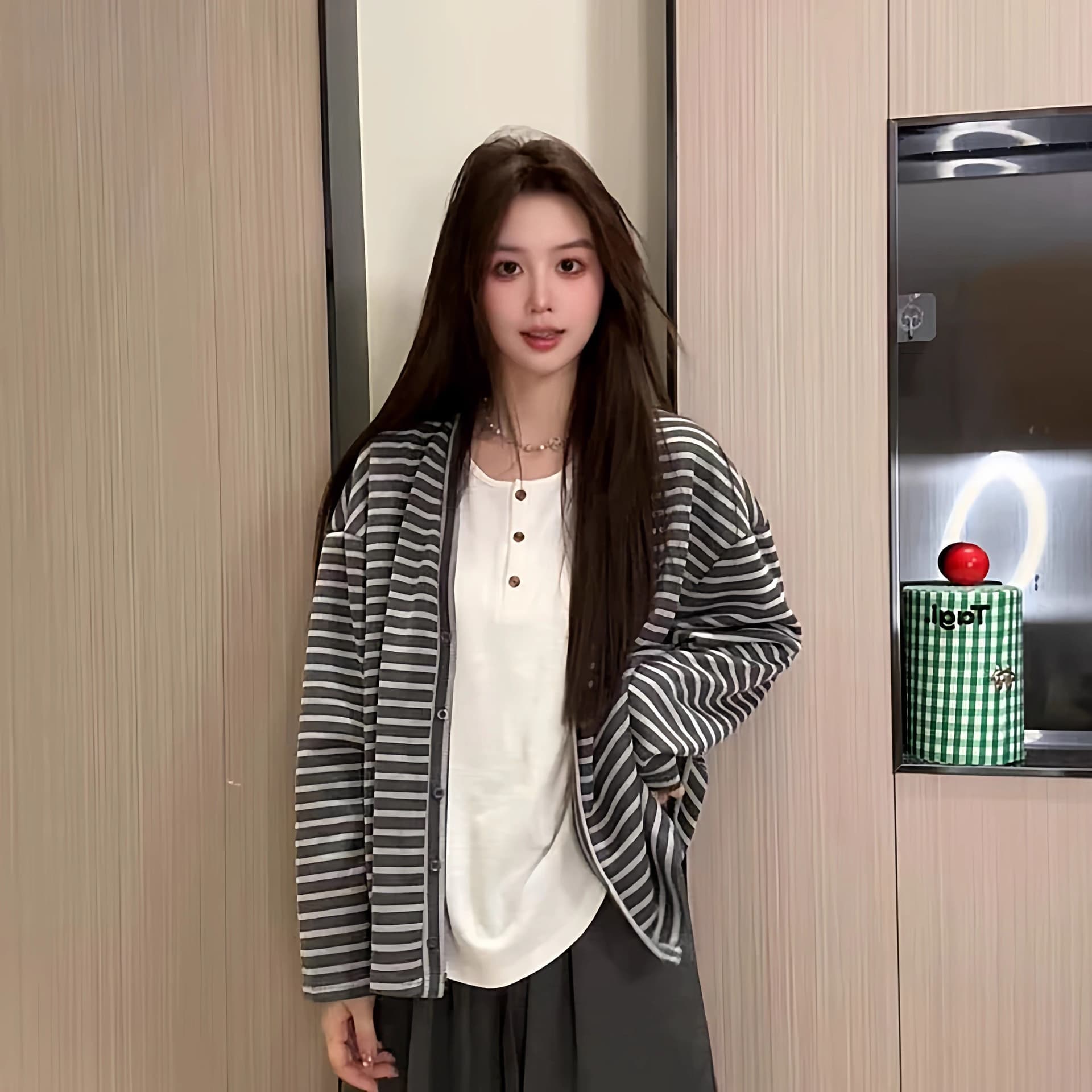 흔들어서 톤 폭발 광저우 원본 원단 컬러 짜임 기사 조기 가을 2026 폭발 루즈핏 캐주얼 스트라이프 상세 이미지 4