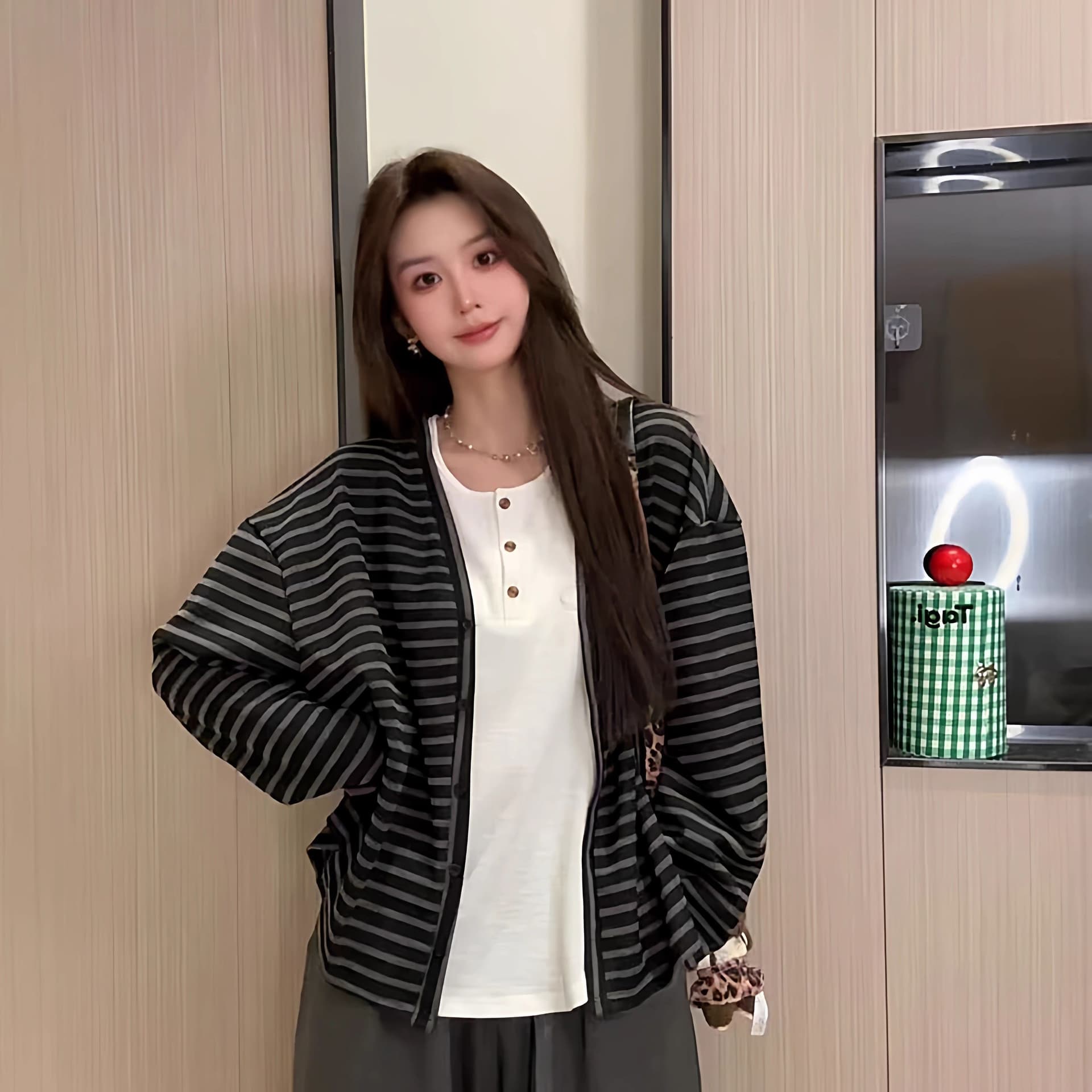 흔들어서 톤 폭발 광저우 원본 원단 컬러 짜임 기사 조기 가을 2026 폭발 루즈핏 캐주얼 스트라이프 상세 이미지 5