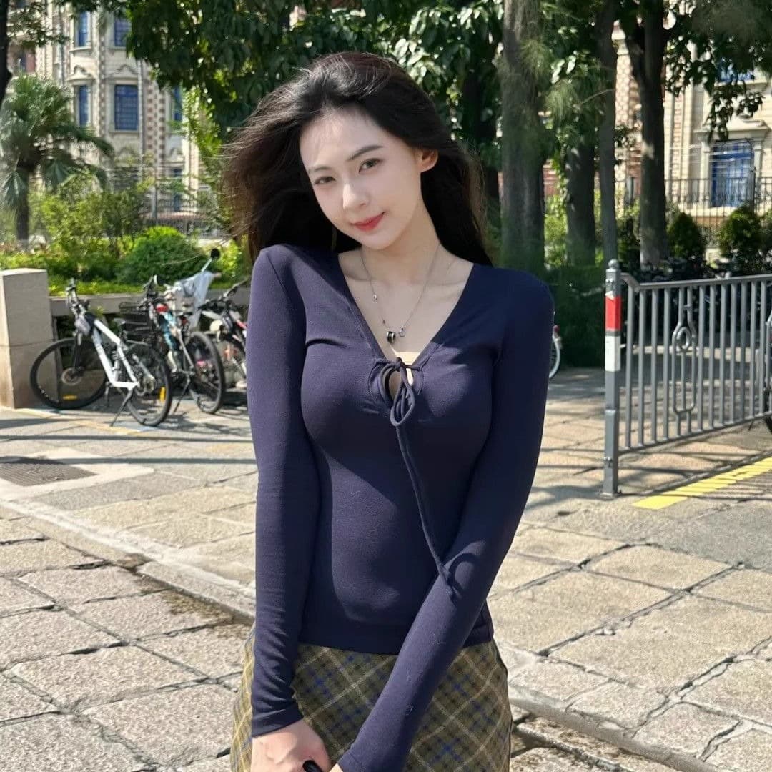 원본 품질 260 그램 사람들 면 몸매 가꾸기 V넥 스트랩 티셔츠 여성 2026 조기 가을 긴팔 슬림해 보이는 이미지 5