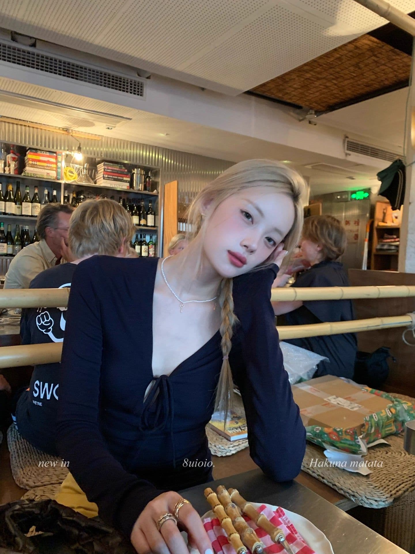 원본 품질 260 그램 사람들 면 해군 V넥 스트랩 긴팔 티셔츠 2026 순수한 욕망 바람 몸매 가꾸기 이미지 3