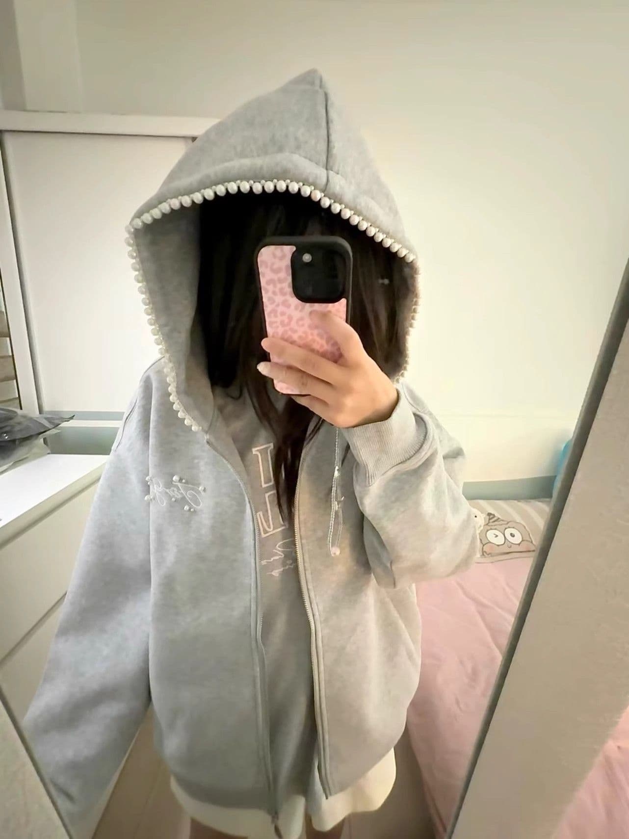 원본 마 작업 통치자 인치 아이언 지퍼 자수 주문 구슬 인사이드 펌프 진주 비즈 박기 자수 털이 있는 후드티 여성 상세 이미지 2