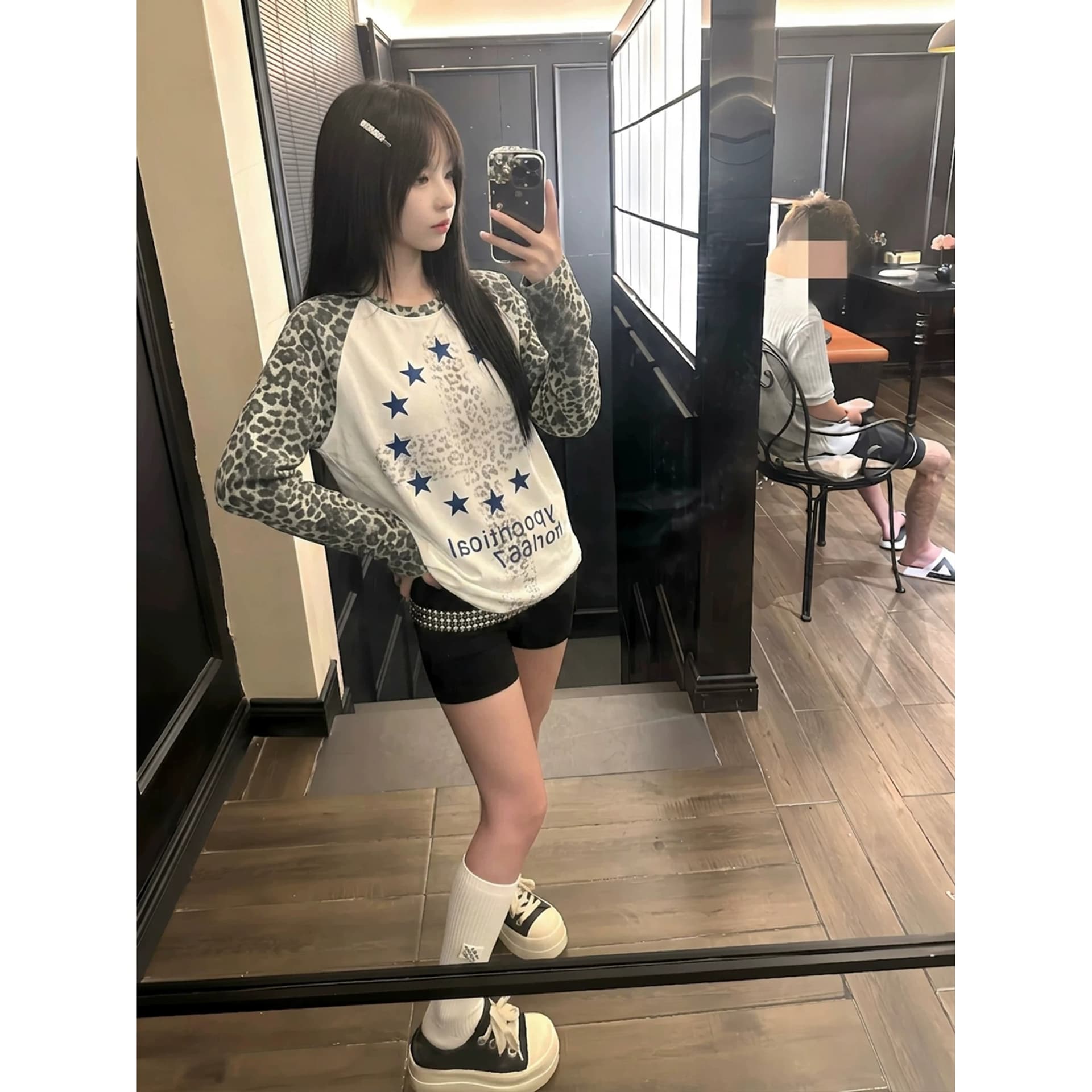 원본 솜씨 후아 남편 그리드 순면 원단 거리 바람 레오파드 무늬 소매 삽입 어깨 슬로건 알파벳 프린트 맨위 이미지 2