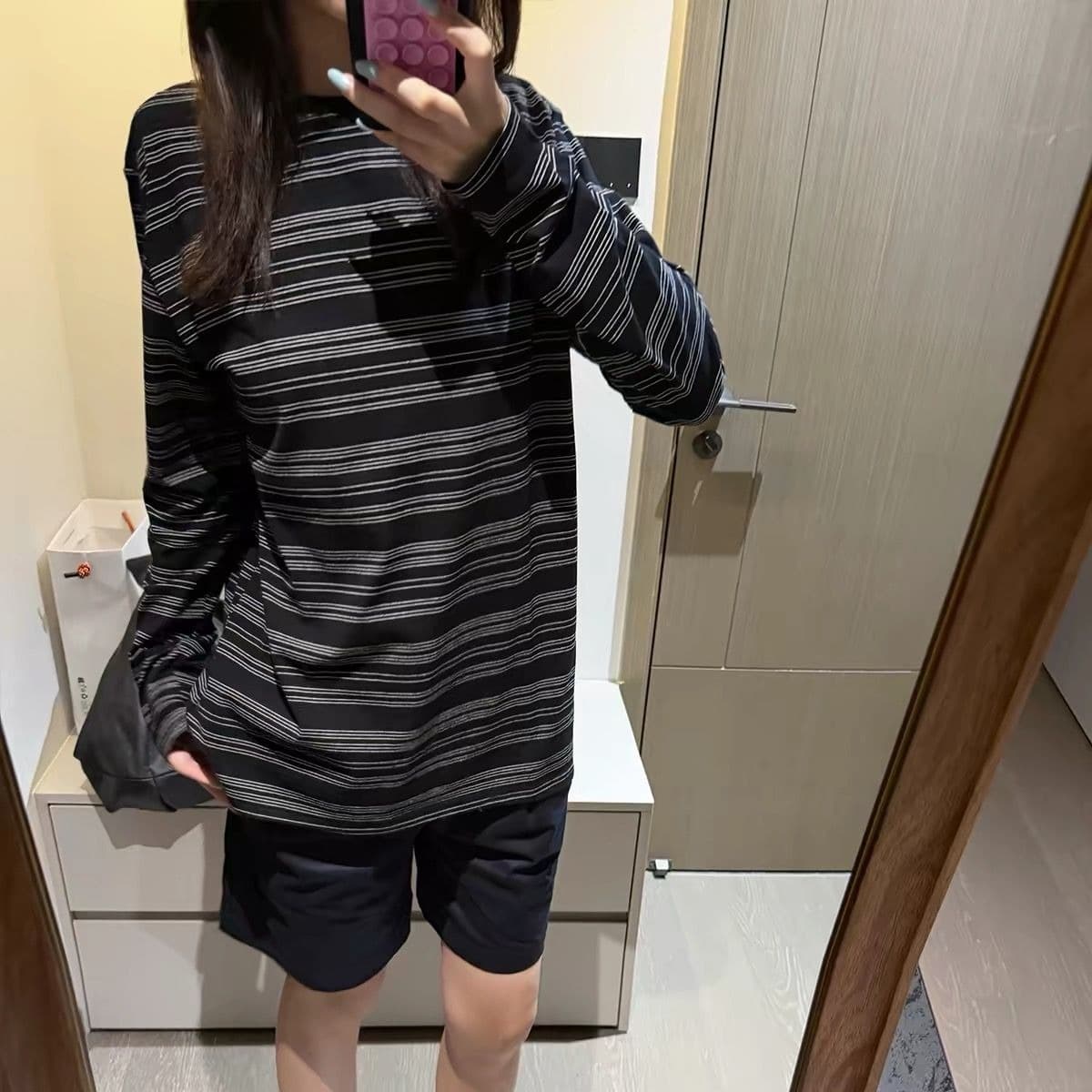 원본 더블 실 순면 스트라이프 230 크 인사이드 가져 가라. 기본 셔츠 chic 루즈핏 슬림해 보이는 느긋한 느슨함 맨위 이미지 5