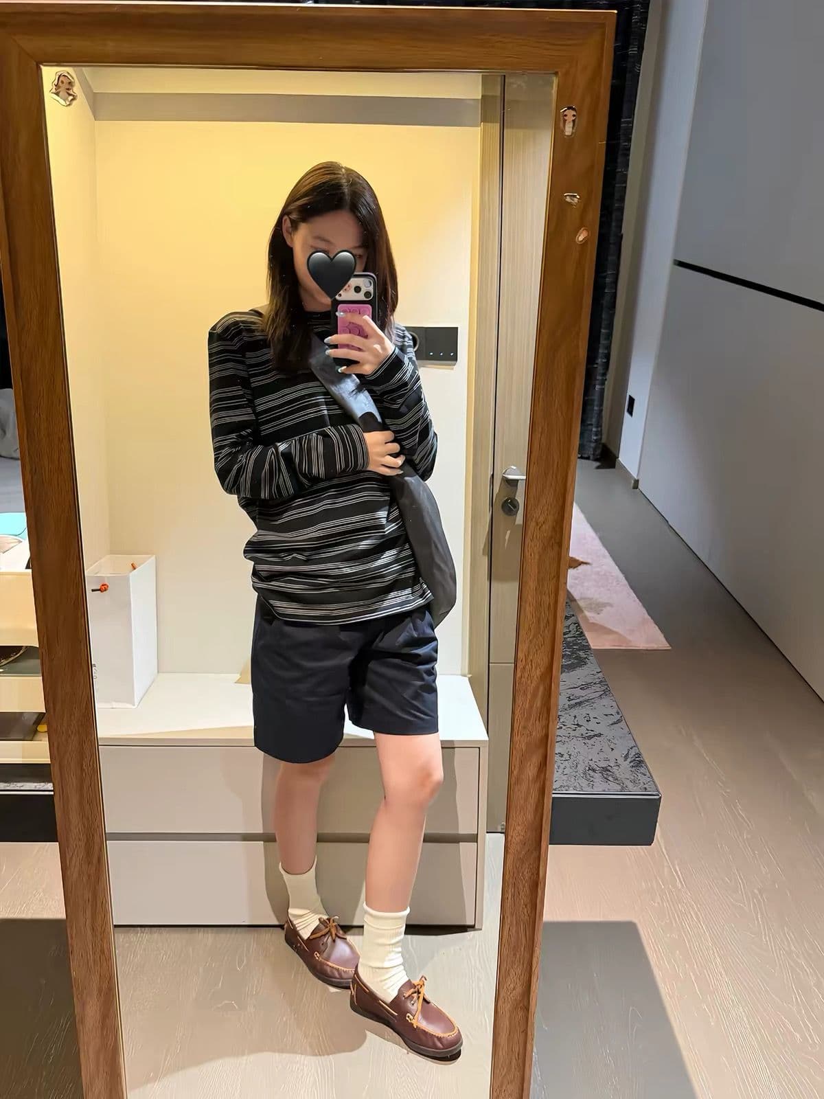 원본 더블 실 순면 스트라이프 230 크 인사이드 가져 가라. 기본 셔츠 chic 루즈핏 슬림해 보이는 느긋한 느슨함 맨위 상세 이미지 5