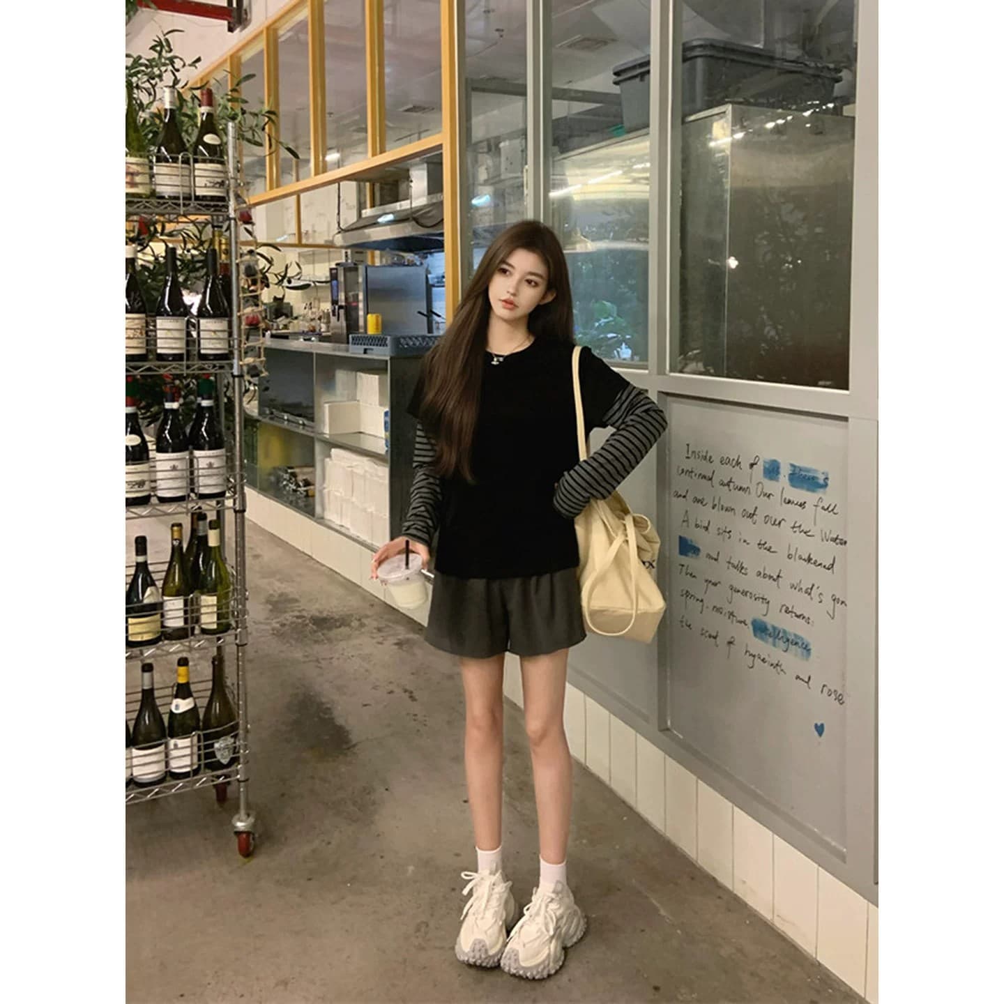 40 230 크 95 면 원본 품질 달콤함 검정색 스트라이프 페이크 레이어드 긍정적 인 어깨 긴팔 티셔츠 여성 이미지 2