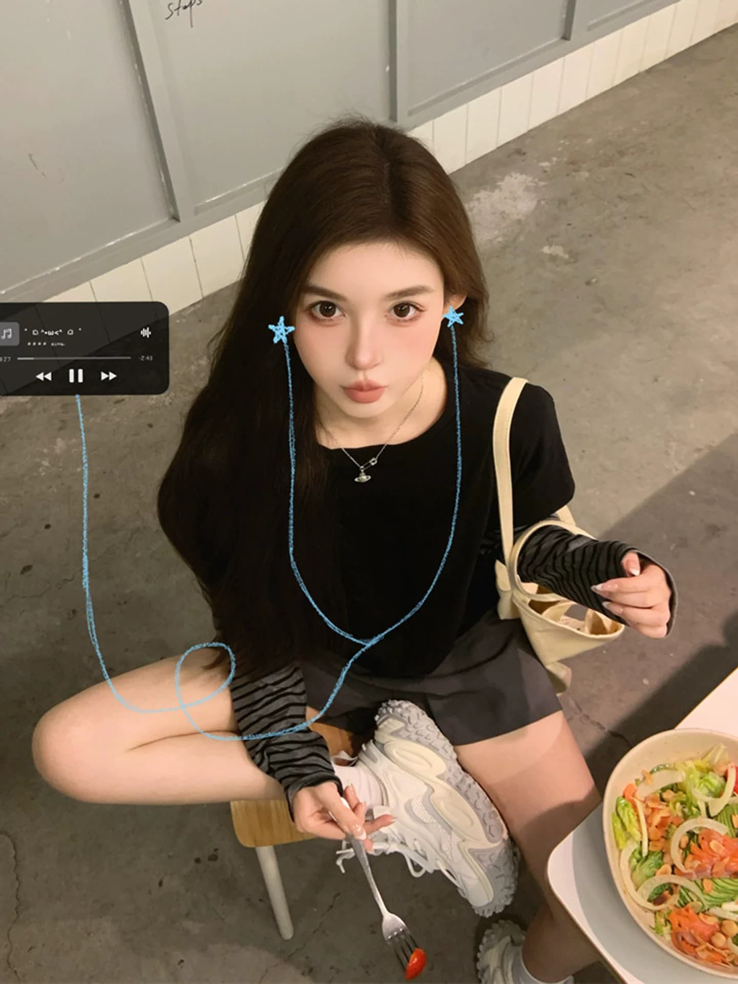 40 230 크 95 면 원본 품질 달콤함 검정색 스트라이프 페이크 레이어드 긍정적 인 어깨 긴팔 티셔츠 여성 상세 이미지 3