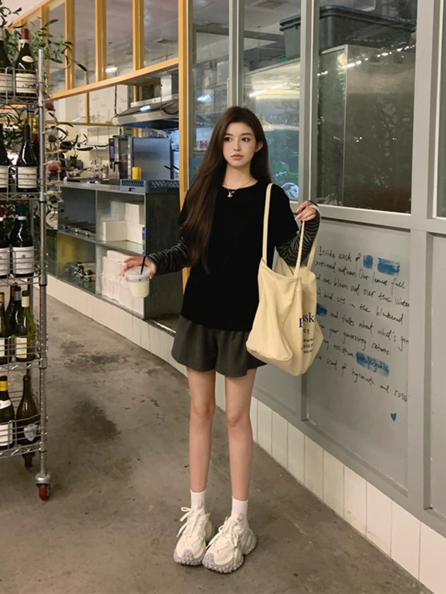 40 230 크 95 면 원본 품질 달콤함 검정색 스트라이프 페이크 레이어드 긍정적 인 어깨 긴팔 티셔츠 여성 상세 이미지 4