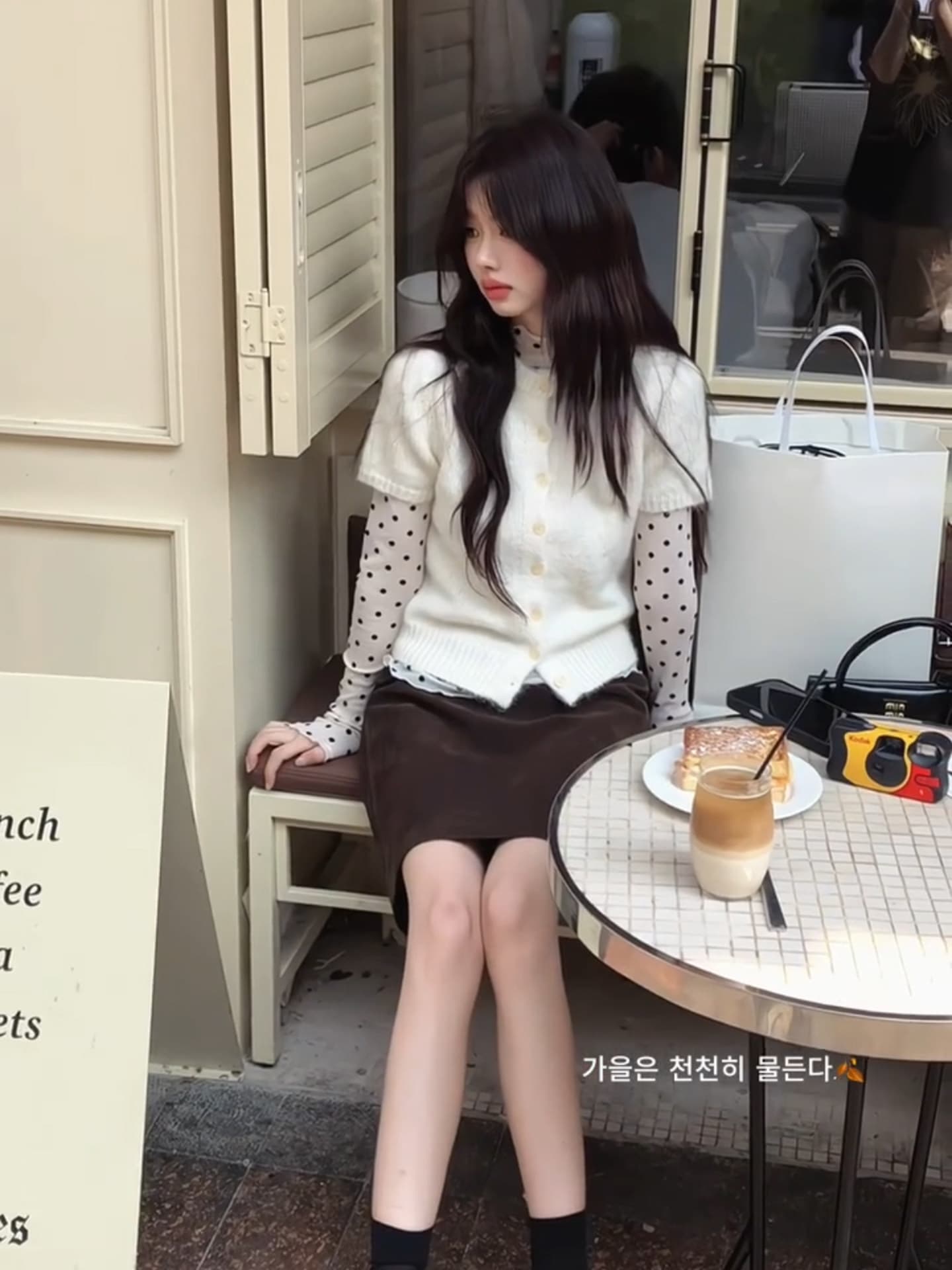 가을 한 부서 부드러운 분위기 센스 착용 가져 가라. 투피스 세트 도트 무늬 긴팔 스택 착용 화이트 반팔 니트 스웨터 오픈 가디건 상세 이미지 4
