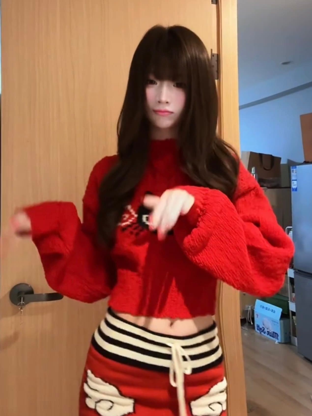 특별 실 가을 겨울 스웨터 여자 새로운 새끼 고양이 빨간색 신년 쇼트 스타일 부드러운 찹쌀 가을 겨울 니트 스웨터 여성 셔츠 상세 이미지 2