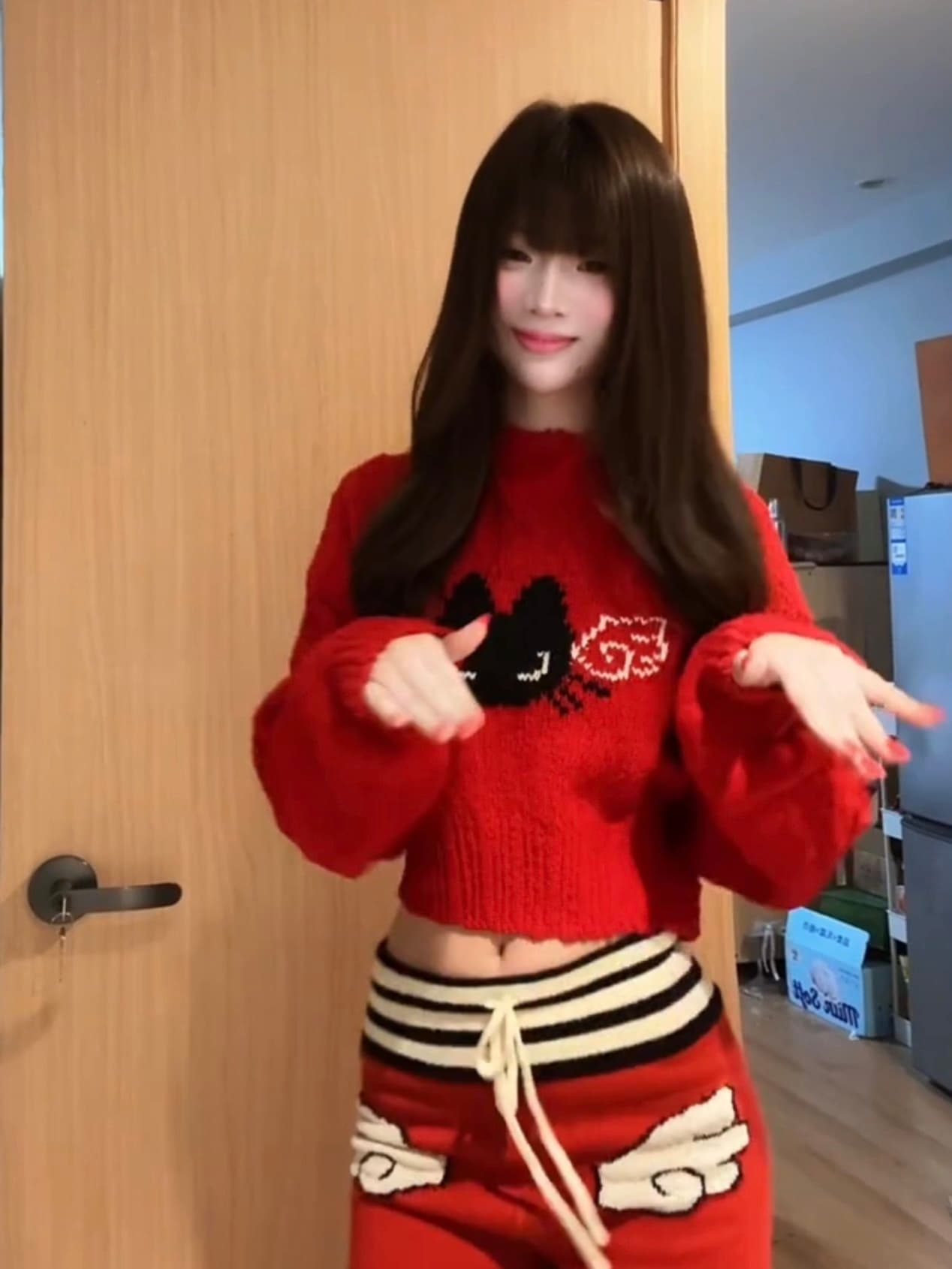특별 실 가을 겨울 스웨터 여자 새로운 새끼 고양이 빨간색 신년 쇼트 스타일 부드러운 찹쌀 가을 겨울 니트 스웨터 여성 셔츠 상세 이미지 3