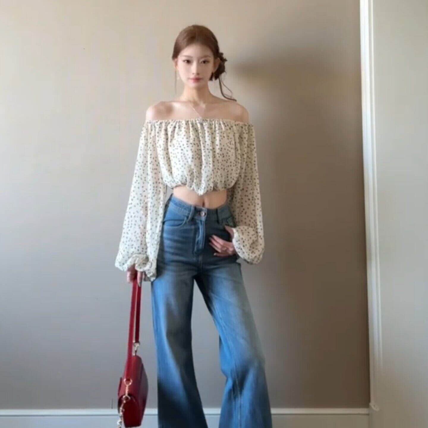 프랑스식 오프숄더 꽃무늬 긴팔 여성 셔츠 조기 봄 셔츠 핫걸 쇼트 스타일 품격 디자인 센스 오프숄더 맨위 이미지 5