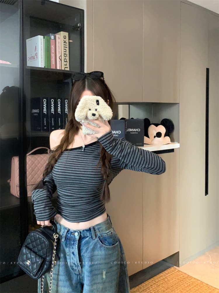 원본 품질 핫걸 비스듬한 어깨 배색 스트라이프 긴팔 티셔츠 여성 가을 몸매 가꾸기 기본 셔츠 슬림해 보이는 맨위 상세 이미지 12